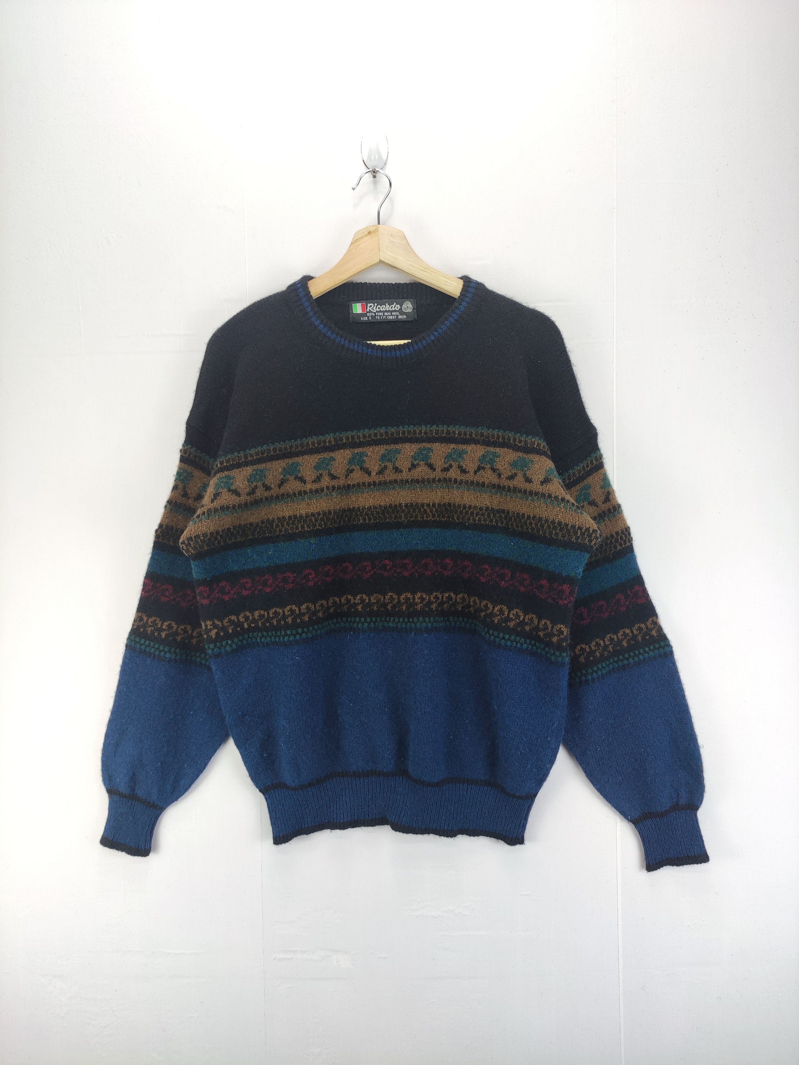 Aran Isles Knitwear Vintage Ricardo Wool knit Sweater Jumper Size US S / EU 44-46 / 1 - 1 Thumbnail