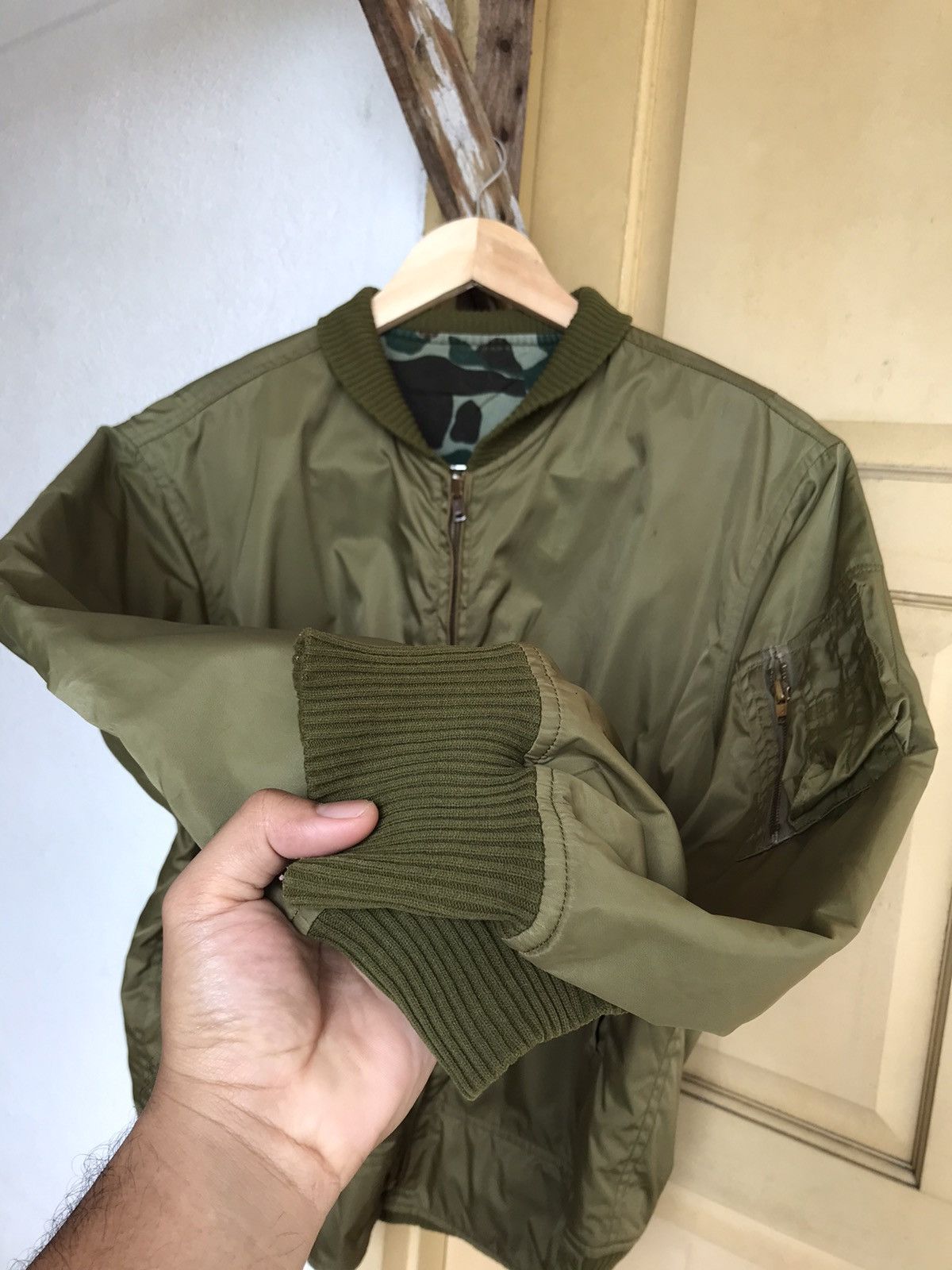 Vintage Vintage Unknown Army Reversible Bomber Jackets Size US L / EU 52-54 / 3 - 17 Thumbnail