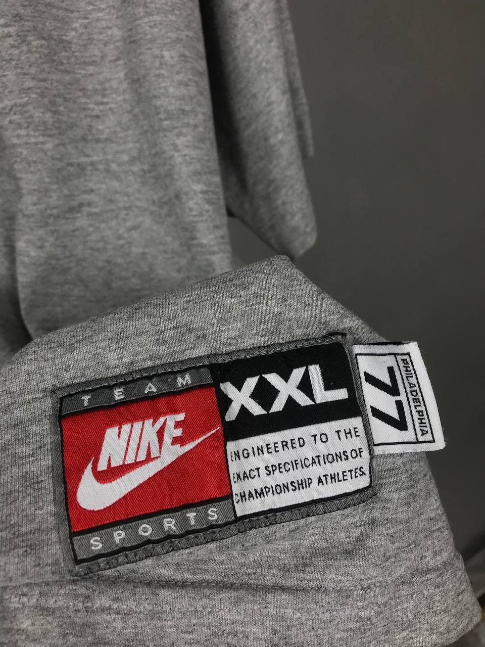 Nike × Vintage Nike swoosh streetwear vintage gray tee Size US XXL / EU 58 / 5 - 4 Thumbnail