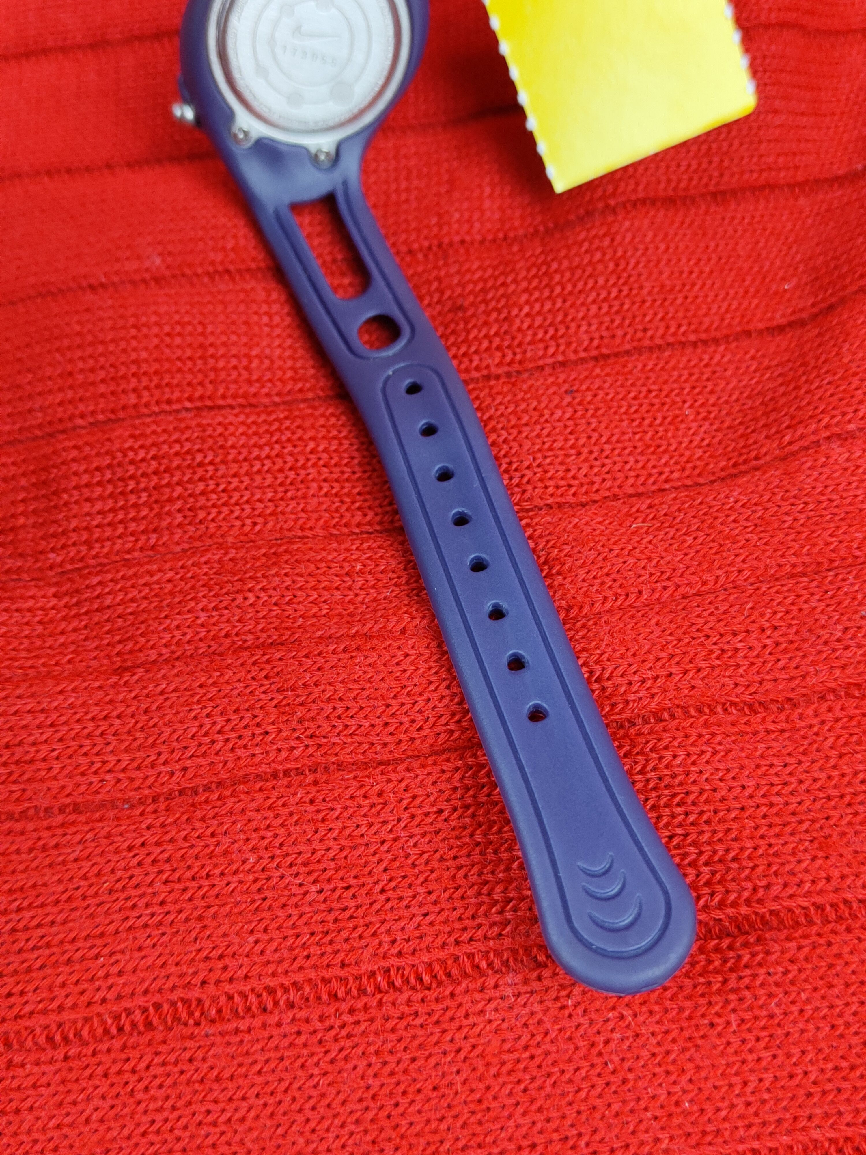 Nike DL Nike Analog Vintage Sports Watch #J016s Size ONE SIZE - 15 Thumbnail