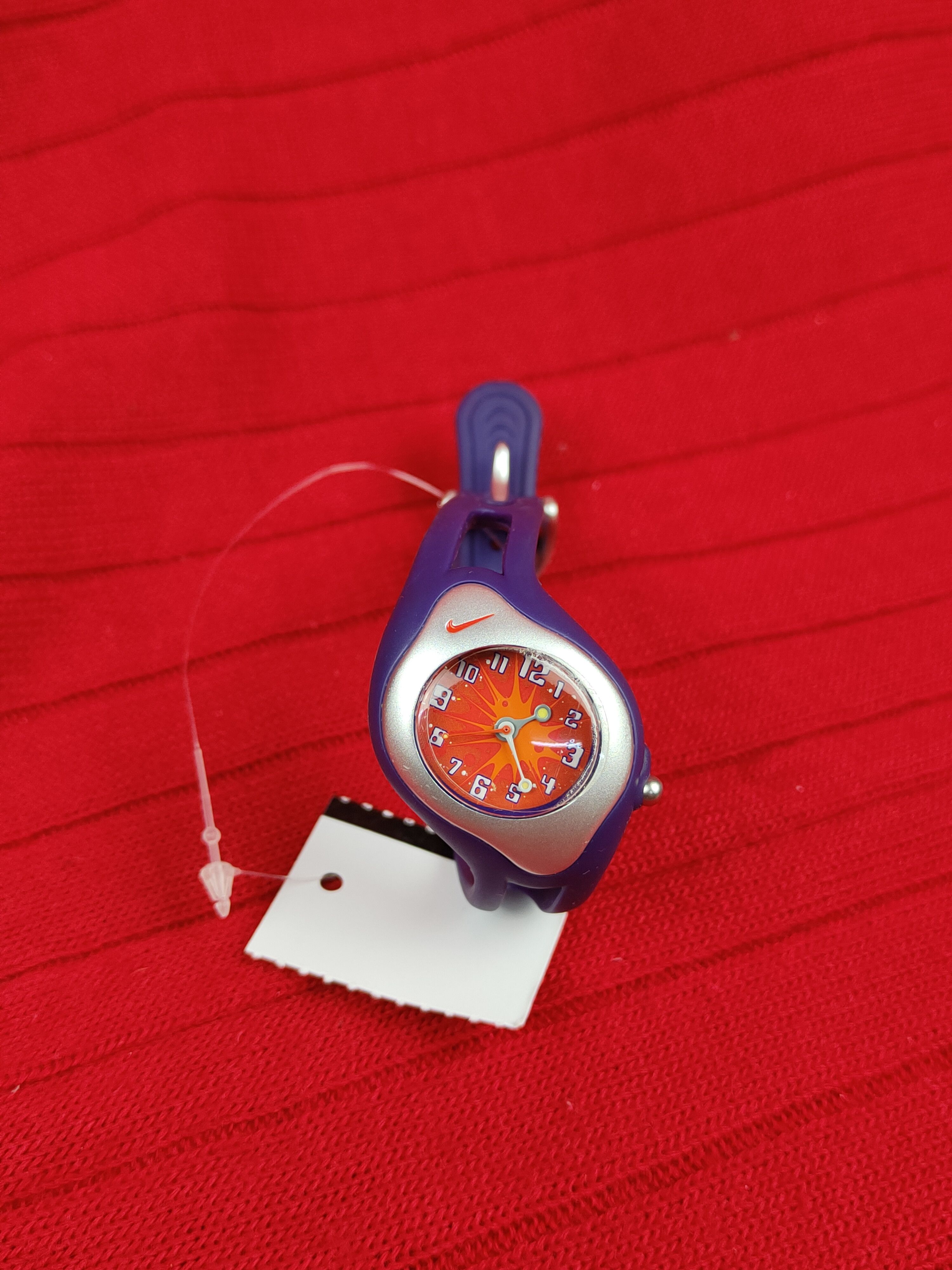 Dl Nike Analog Vintage Sports Watch J016S in Purple, Women's