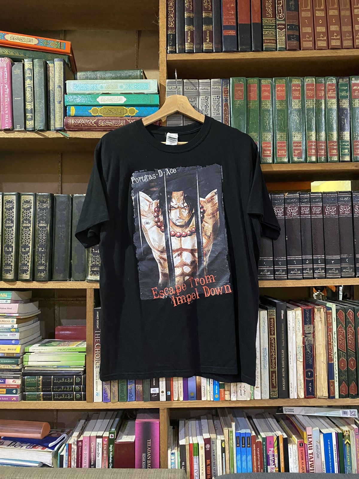 Anime One Piece Shirt Shonen Jump Anime Size US L / EU 52-54 / 3 - 1 Thumbnail