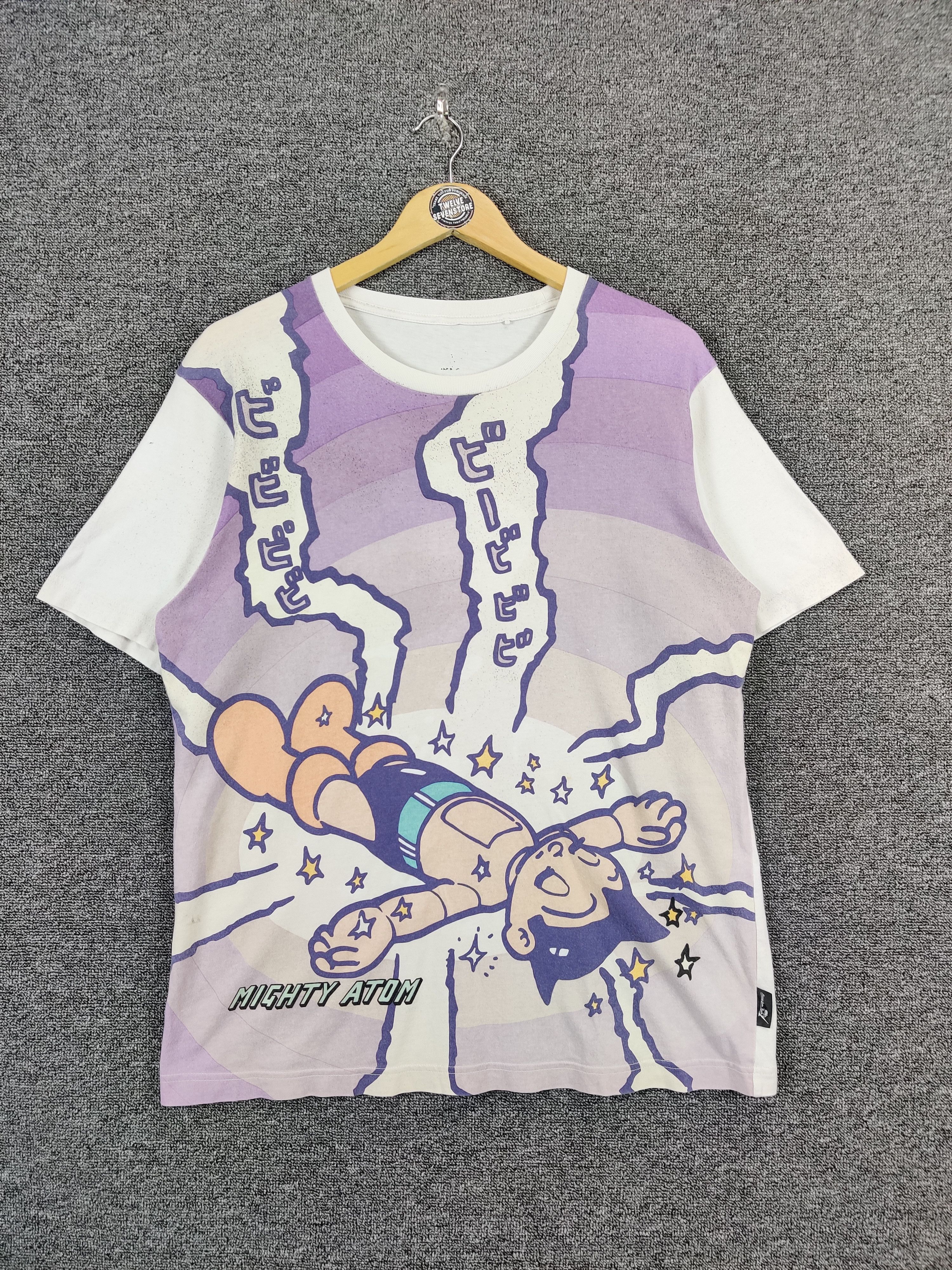 Anime Vintage Uniqlo Astro Boy Mighty Atom Tezuka Production Tee Size US L / EU 52-54 / 3 - 1 Thumbnail