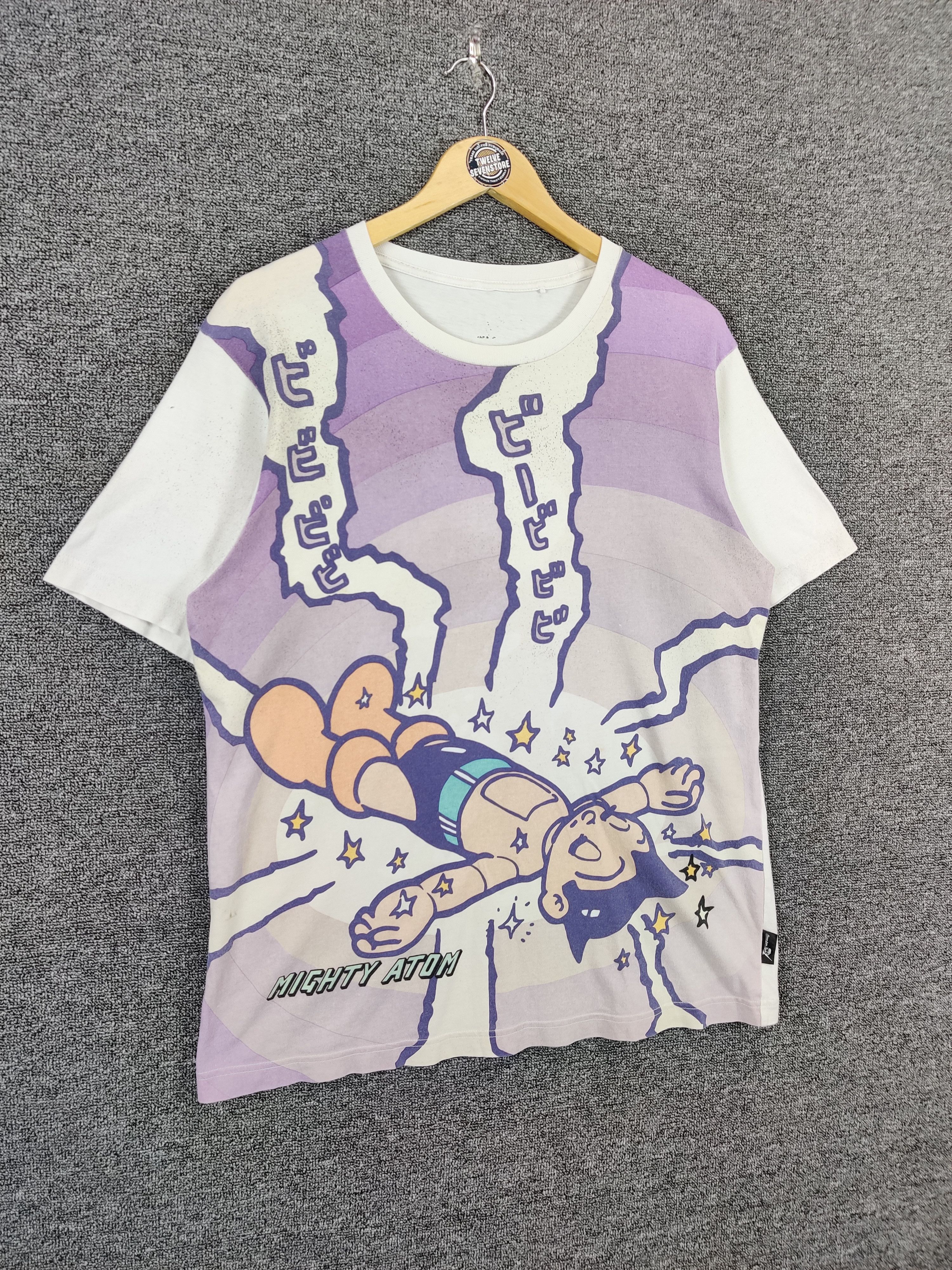 Anime Vintage Uniqlo Astro Boy Mighty Atom Tezuka Production Tee Size US L / EU 52-54 / 3 - 6 Thumbnail