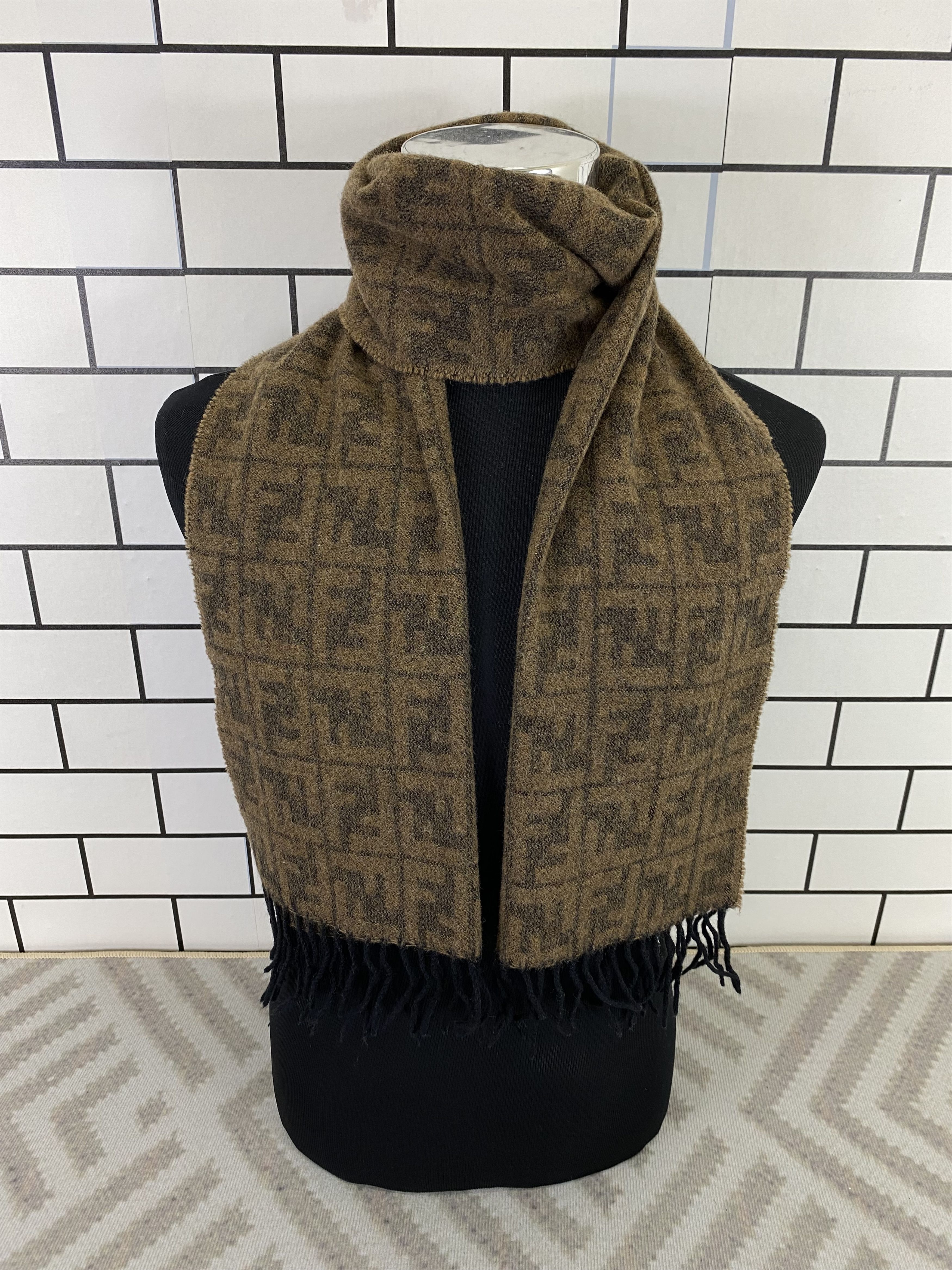 Fendi Vintage Fendi Scarf / Muffler / Neckwear Size ONE SIZE - 1 Thumbnail