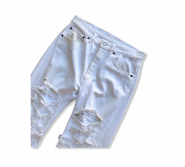 Levi's Vintage Levi’s 501xxx Distressed White Denim Pant Size US 31 - 4 Thumbnail