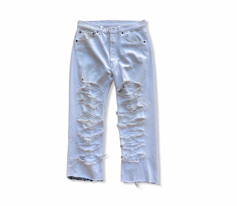 Levi's Vintage Levi’s 501xxx Distressed White Denim Pant Size US 31 - 1 Thumbnail