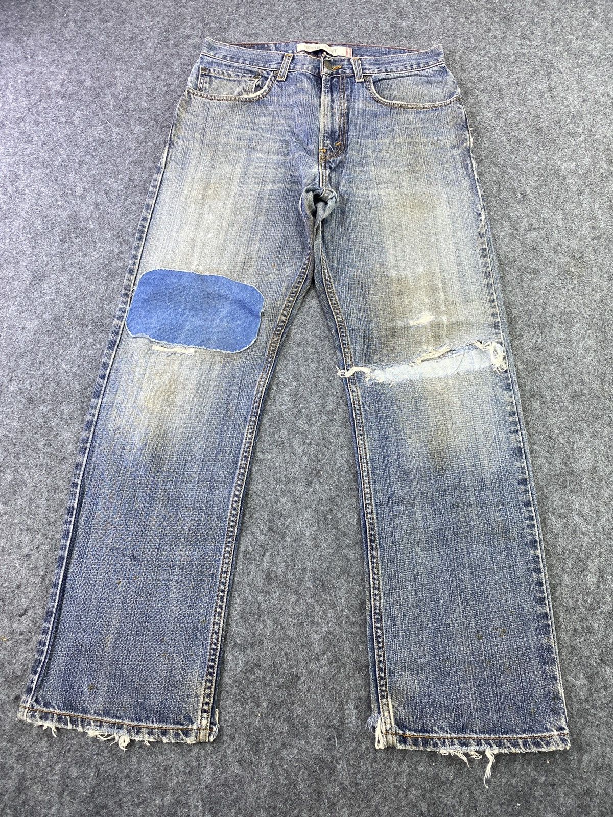 Jean × Levi's × Vintage Vintage Levis 505 Rusty Blue Wash Patchwork Jeans - J025 Size US 31 - 2 Thumbnail