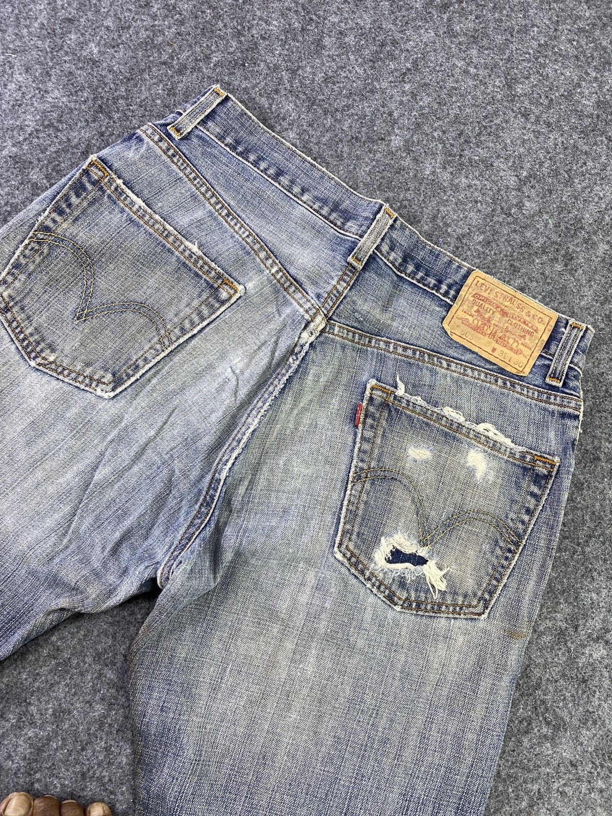 Jean × Levi's × Vintage Vintage Levis 505 Rusty Blue Wash Patchwork Jeans - J025 Size US 31 - 11 Thumbnail