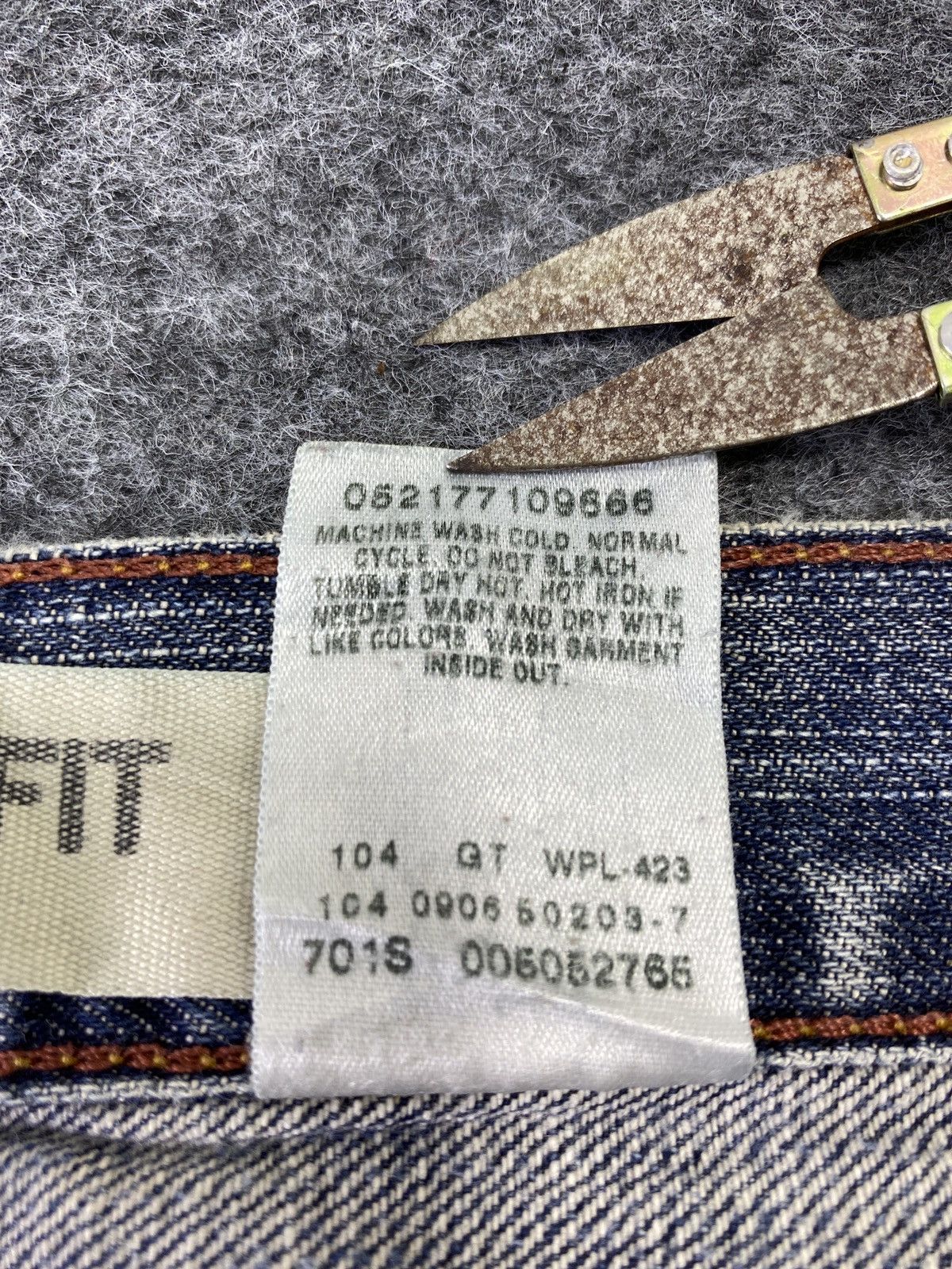 Jean × Levi's × Vintage Vintage Levis 505 Rusty Blue Wash Patchwork Jeans - J025 Size US 31 - 8 Thumbnail