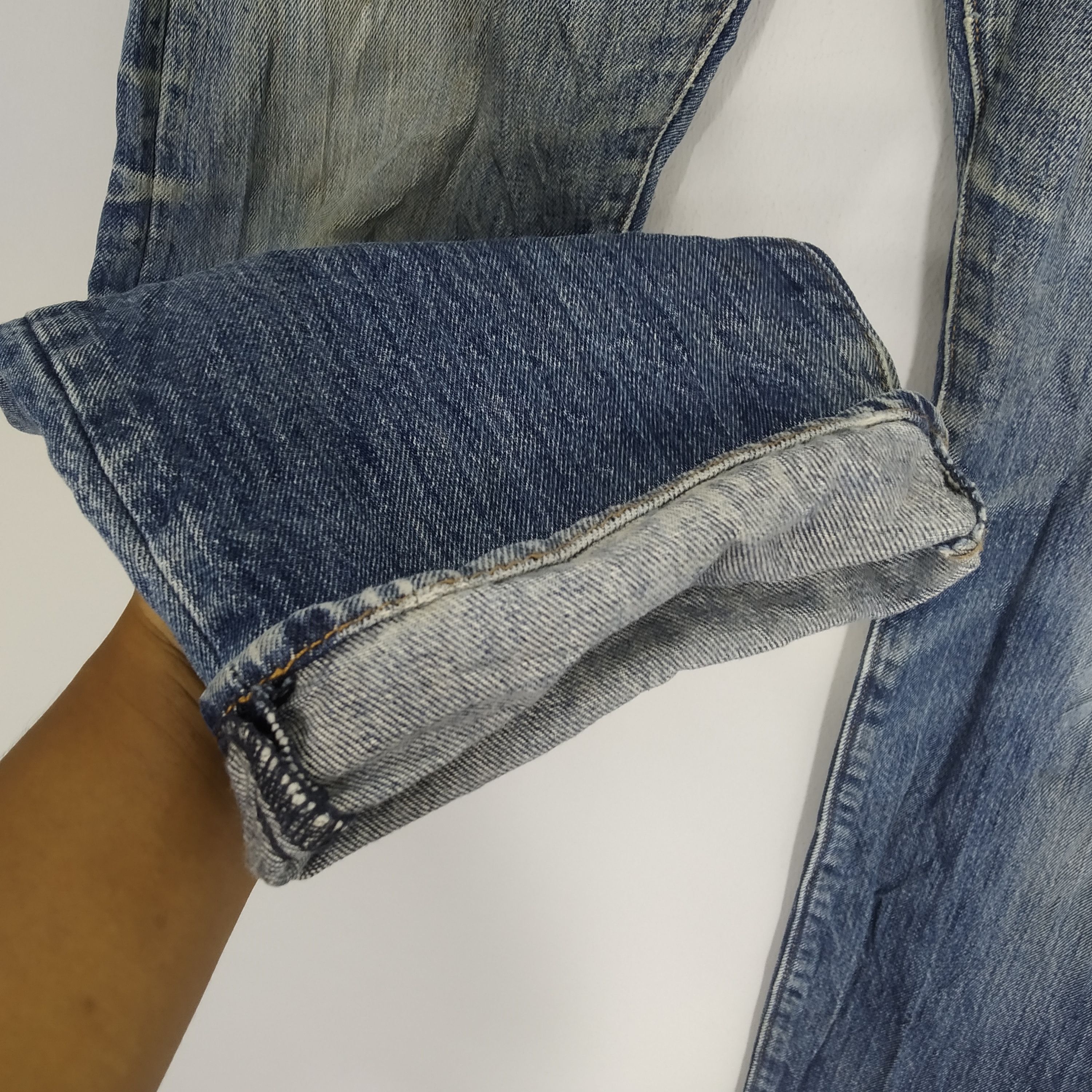 Jean Size 37 Vintage Levi's 501 Stonewash Blue Ripped Denim Jeans Size US 37 - 8 Thumbnail