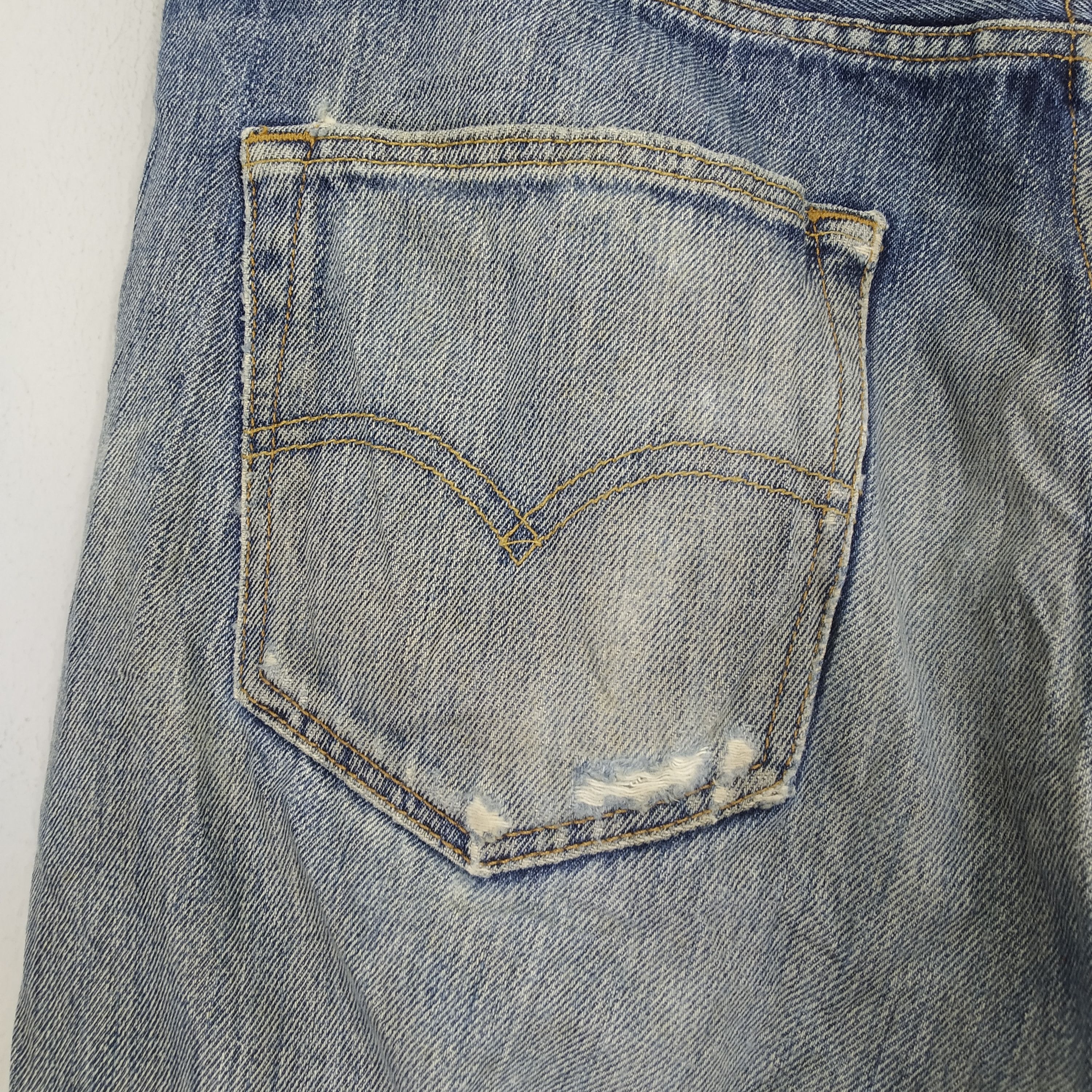 Jean Size 37 Vintage Levi's 501 Stonewash Blue Ripped Denim Jeans Size US 37 - 11 Thumbnail