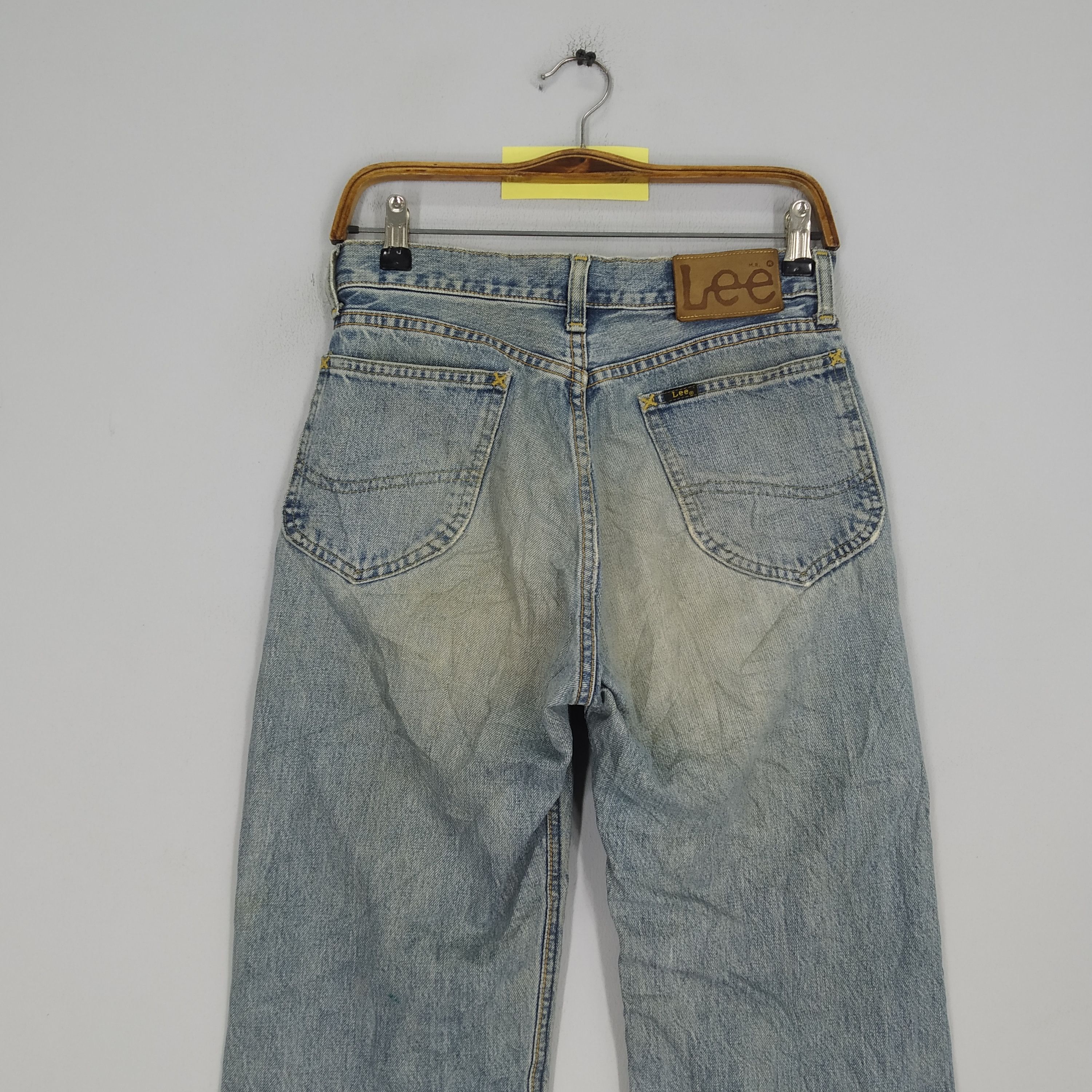 Jean × Lee × Vintage Size 30 Vintage Lee Riders Jeans Stonewash Blue Denim Jeans Size US 30 / EU 46 - 4 Thumbnail