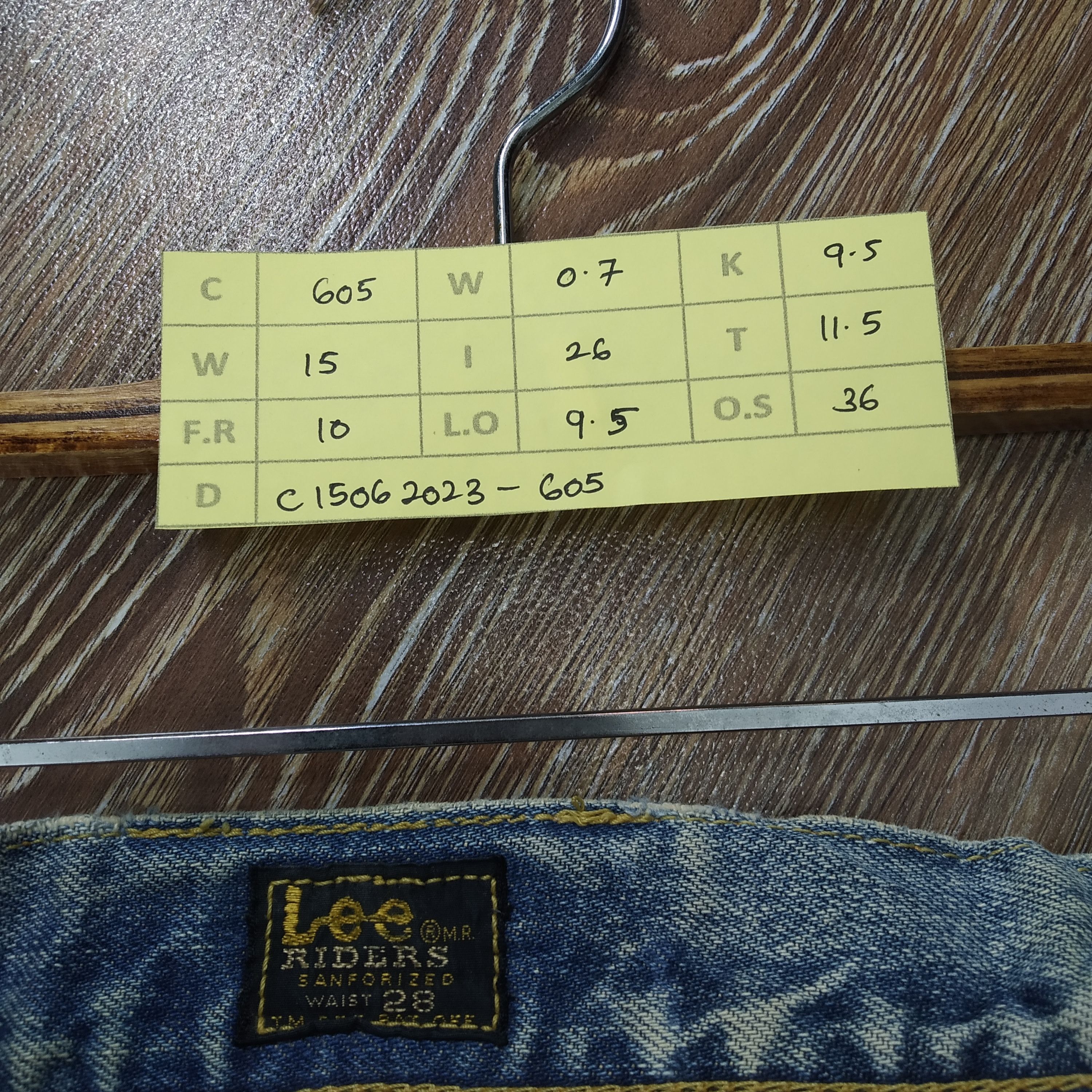 Jean × Lee × Vintage Size 30 Vintage Lee Riders Jeans Stonewash Blue Denim Jeans Size US 30 / EU 46 - 11 Thumbnail