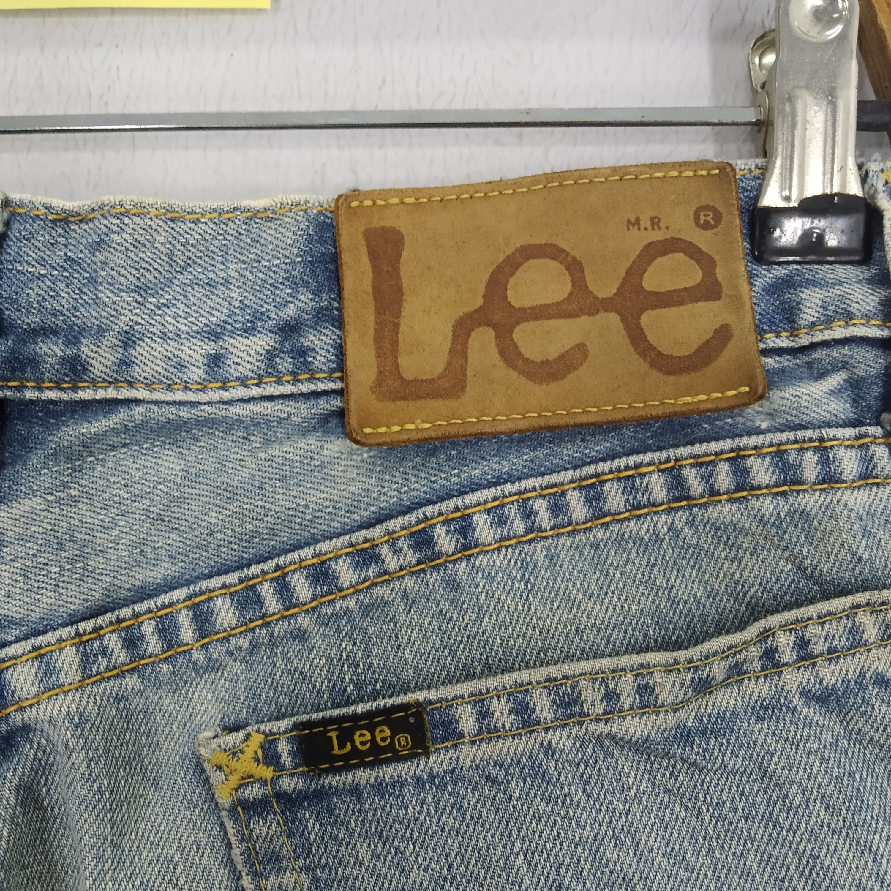 Jean × Lee × Vintage Size 30 Vintage Lee Riders Jeans Stonewash Blue Denim Jeans Size US 30 / EU 46 - 8 Thumbnail