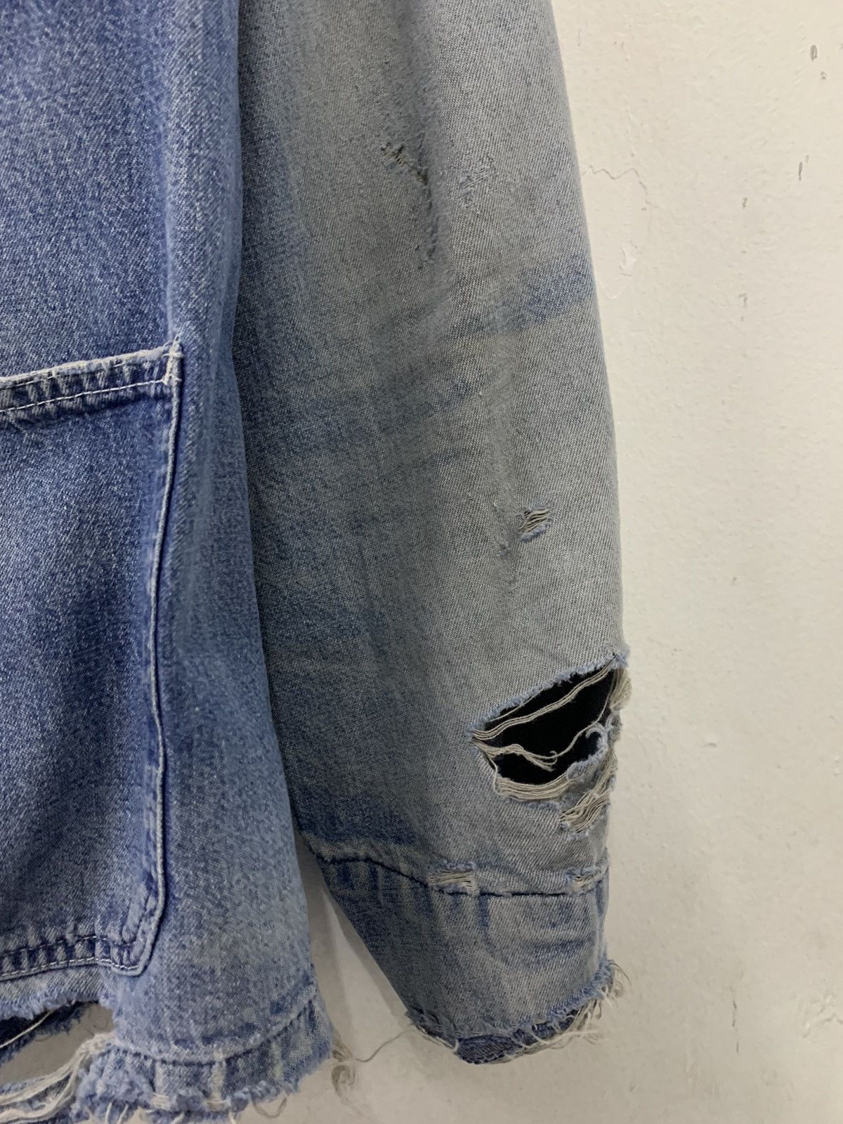Carhartt Vintage Carhartt Thrashed Chore Denim 90s Size US M / EU 48-50 / 2 - 4 Thumbnail