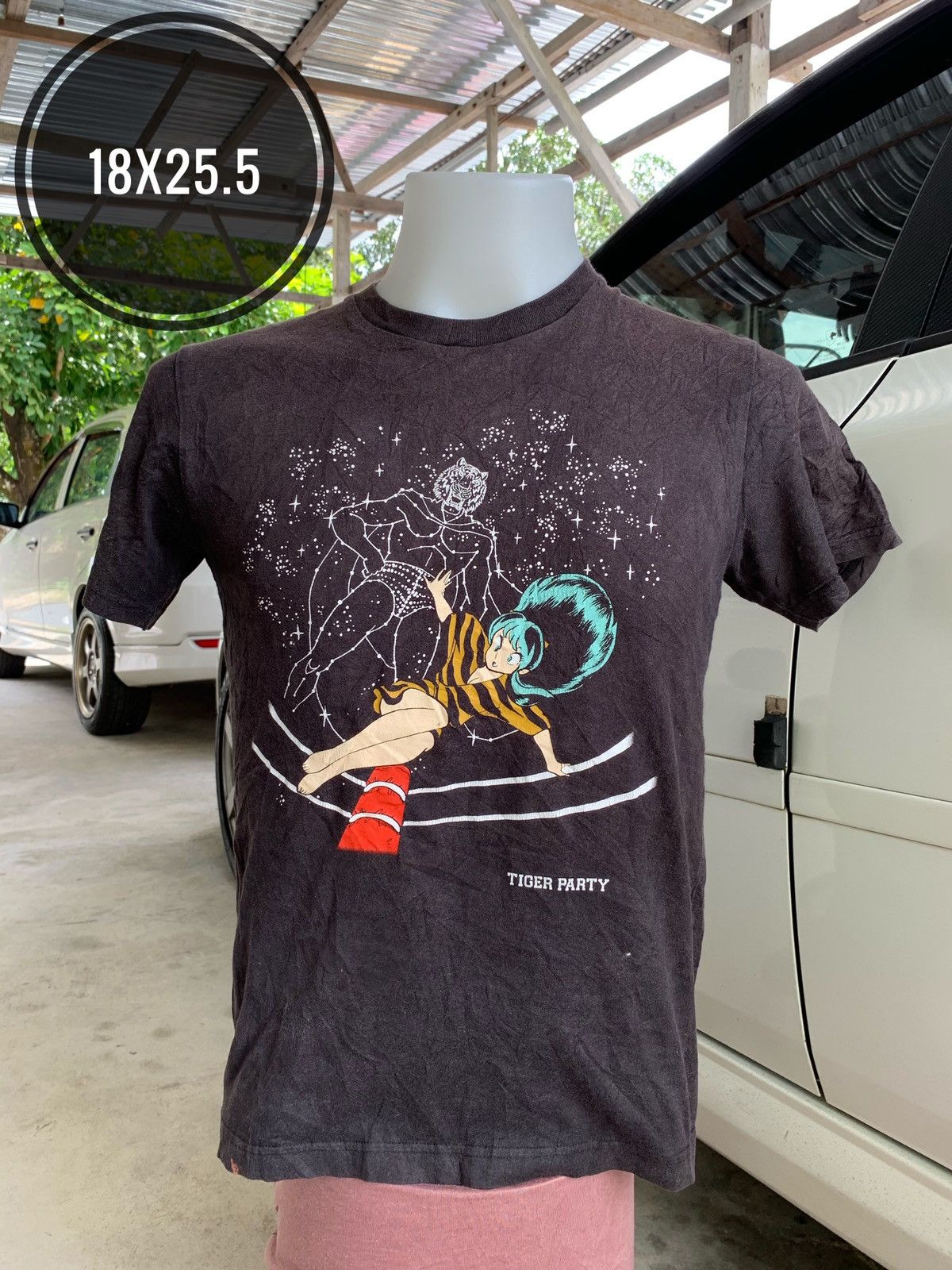 Anime Uniqlo Anime Tiger Party Tshirt Size US S / EU 44-46 / 1 - 1 Thumbnail