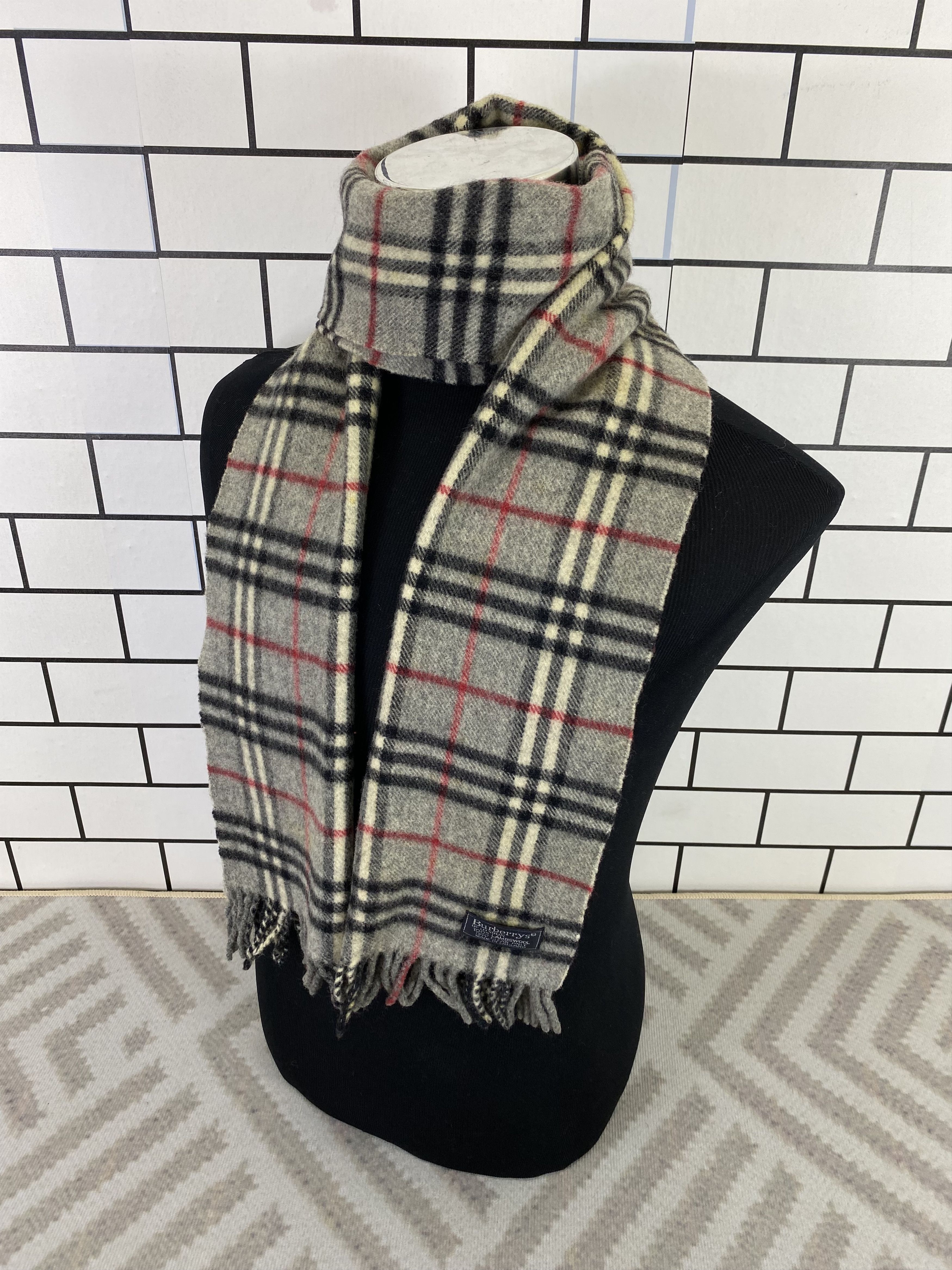Burberry Vintage Burberry Wool Scarf / Muffler / Neckwear Size ONE SIZE - 2 Thumbnail