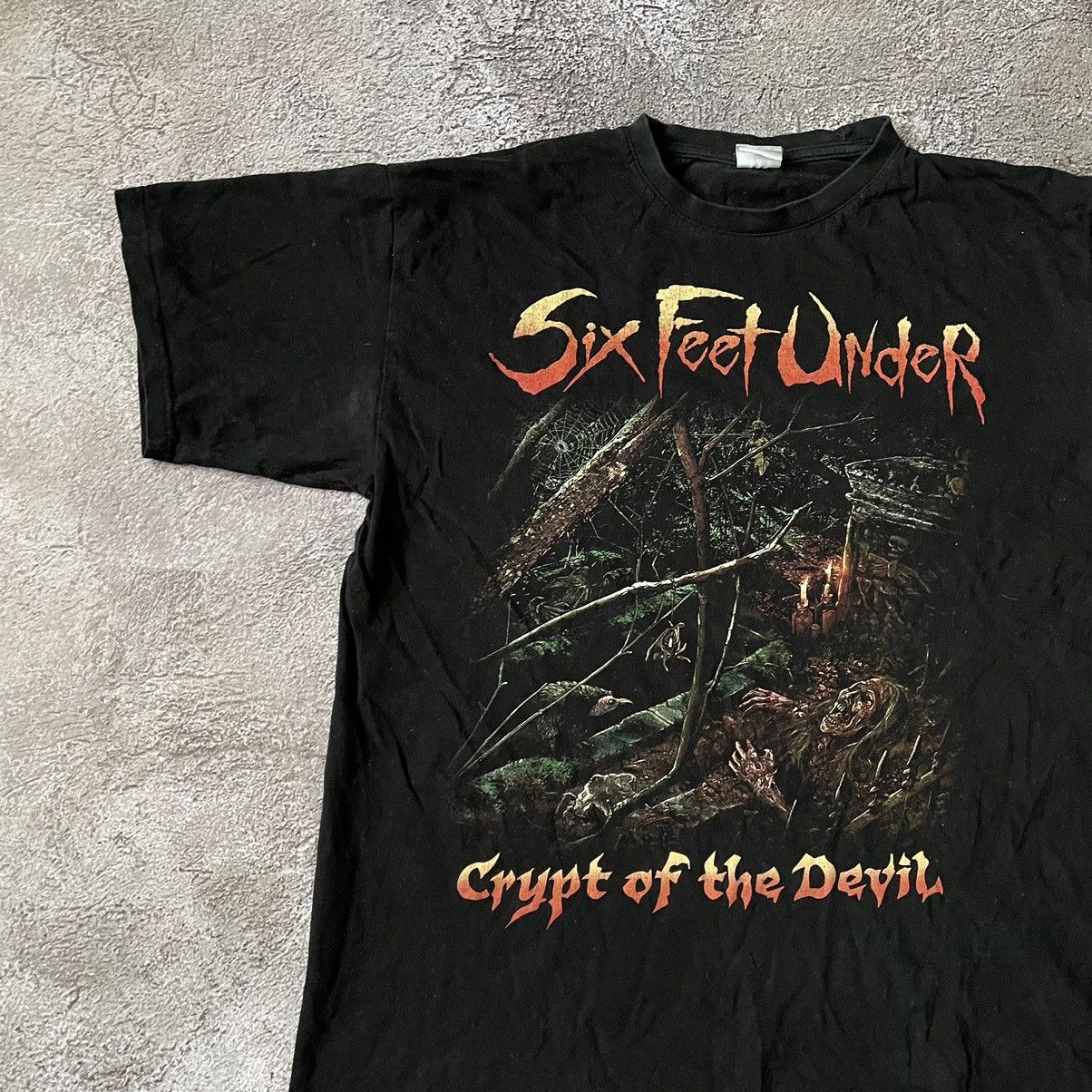 Vintage Vintage 90s Six Feet Under Graphic Tee Horror Punk Dark L Size US L / EU 52-54 / 3 - 4 Thumbnail