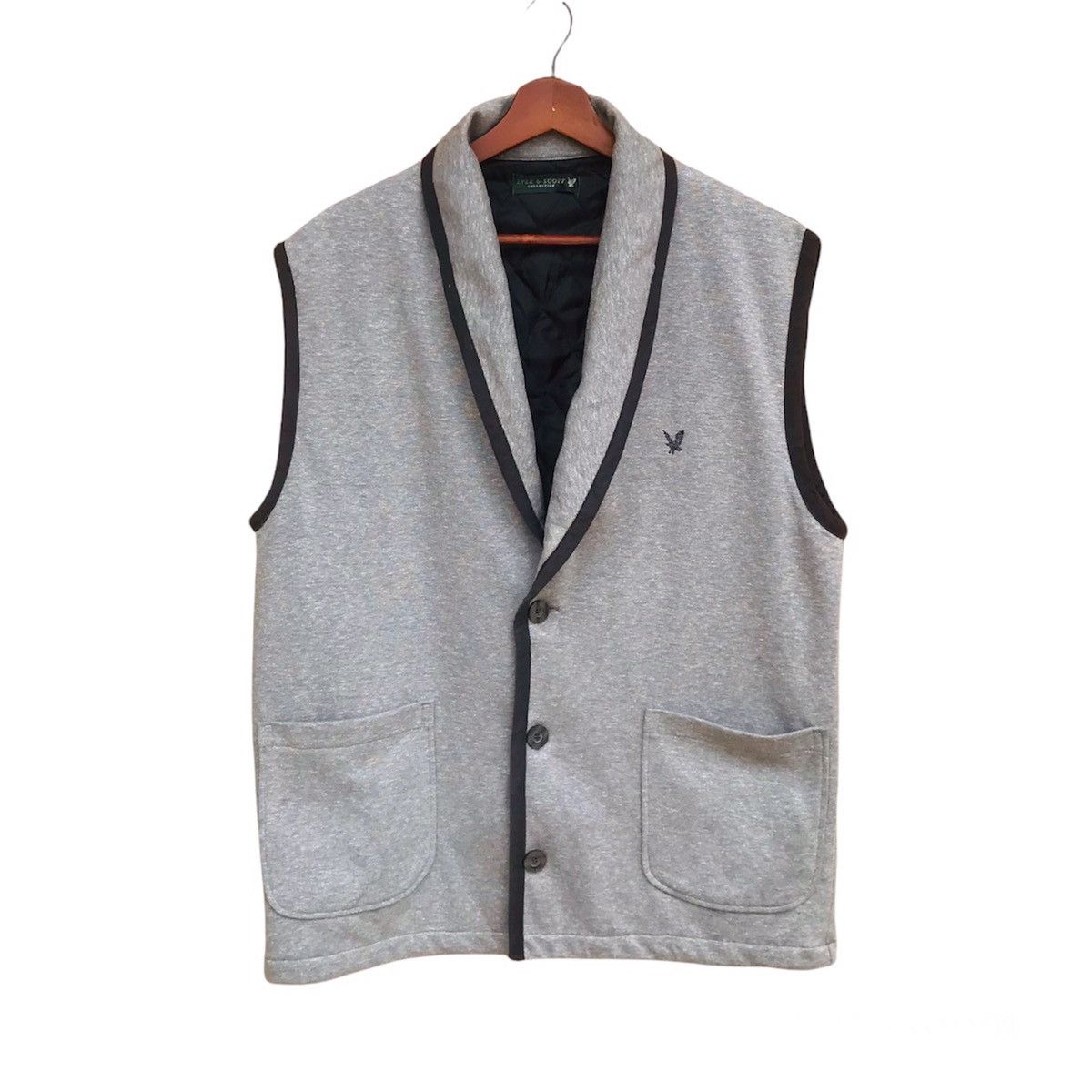 Lyle & Scott vest twin pocket shawl collar