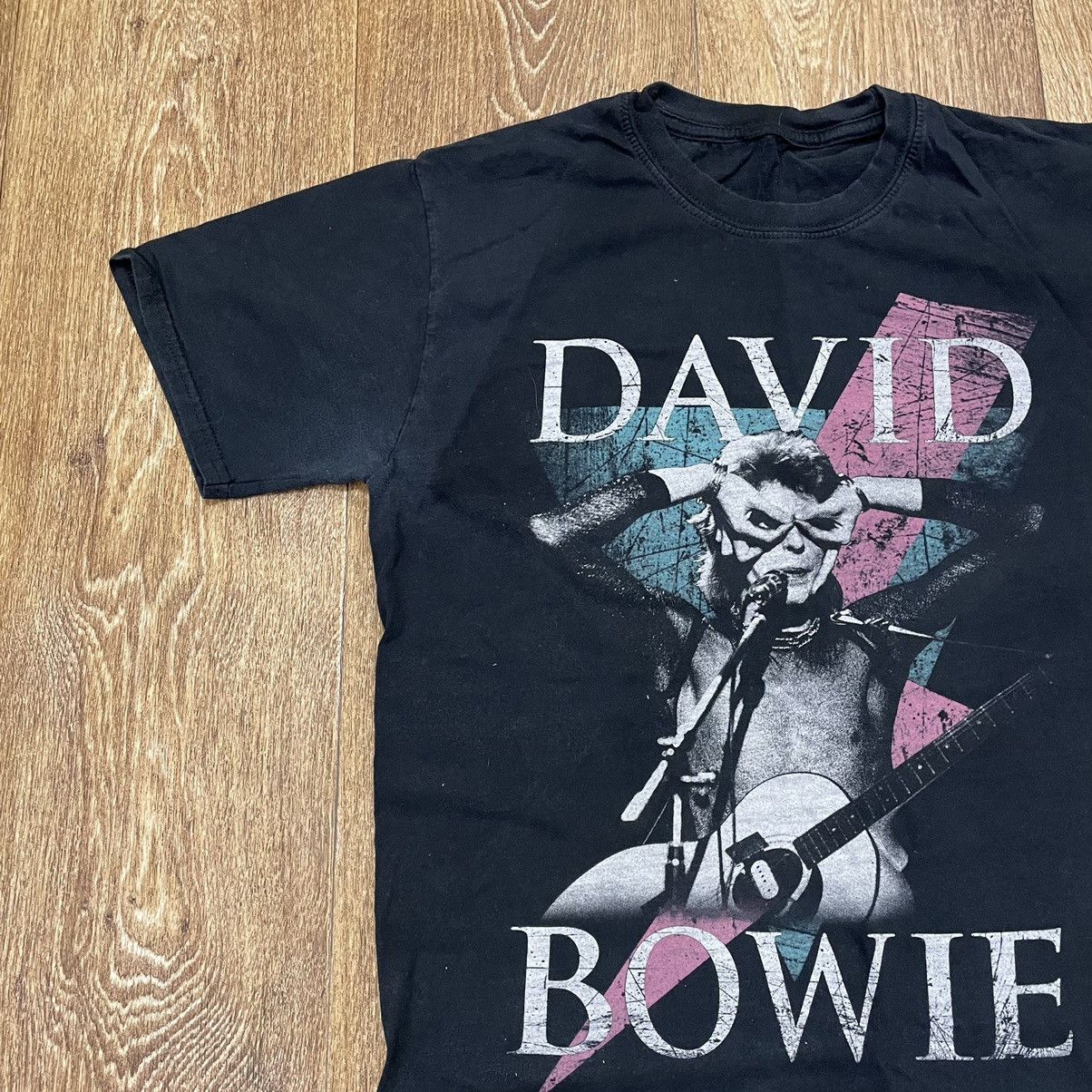 Vintage Vintage Y2K David Bowie Graphic Tee Band Rock Streetwear S Size US S / EU 44-46 / 1 - 3 Thumbnail