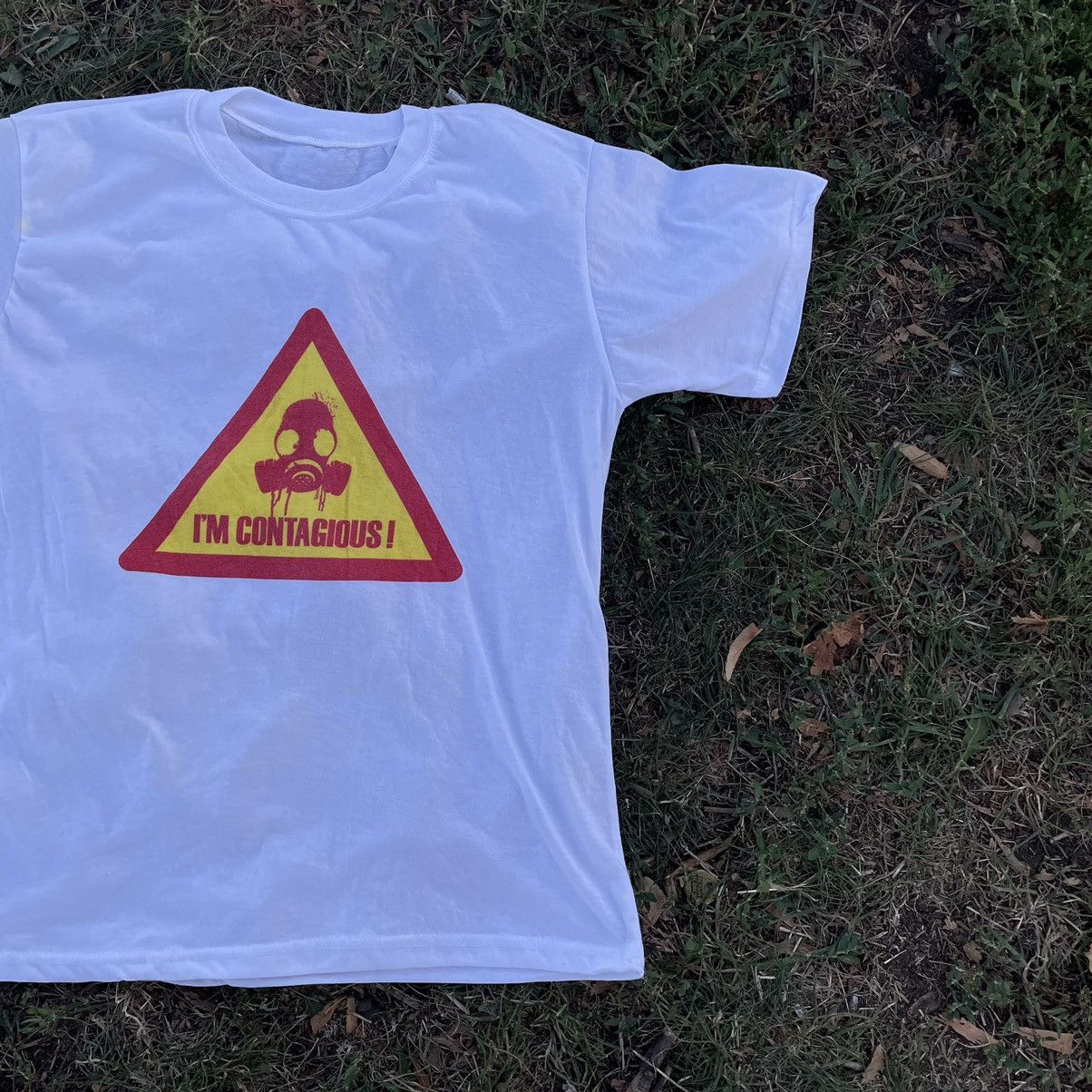 Gildan Vintage 90s Adult Tee Contagious Art Humor L Size US L / EU 52-54 / 3 - 2 Thumbnail