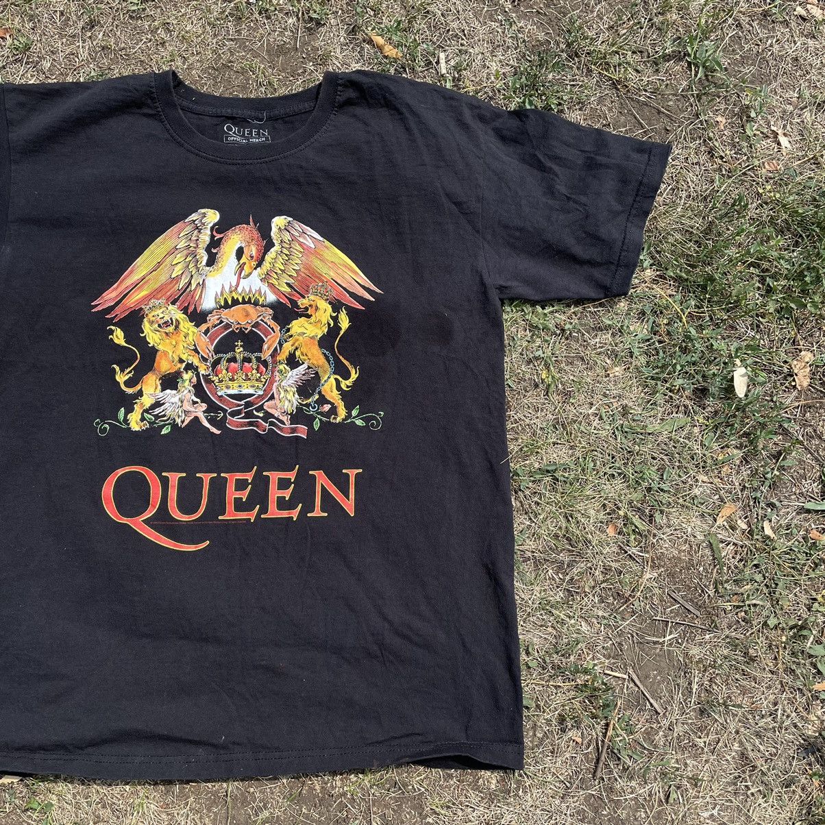 Vintage Vintage 90s Queen Band Tee Sun Faded Graphic Print Rock L Size US L / EU 52-54 / 3 - 3 Thumbnail