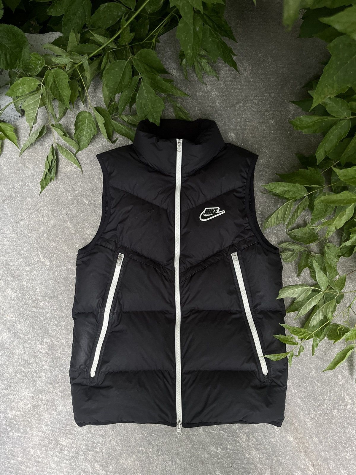 nike puffer vest womens