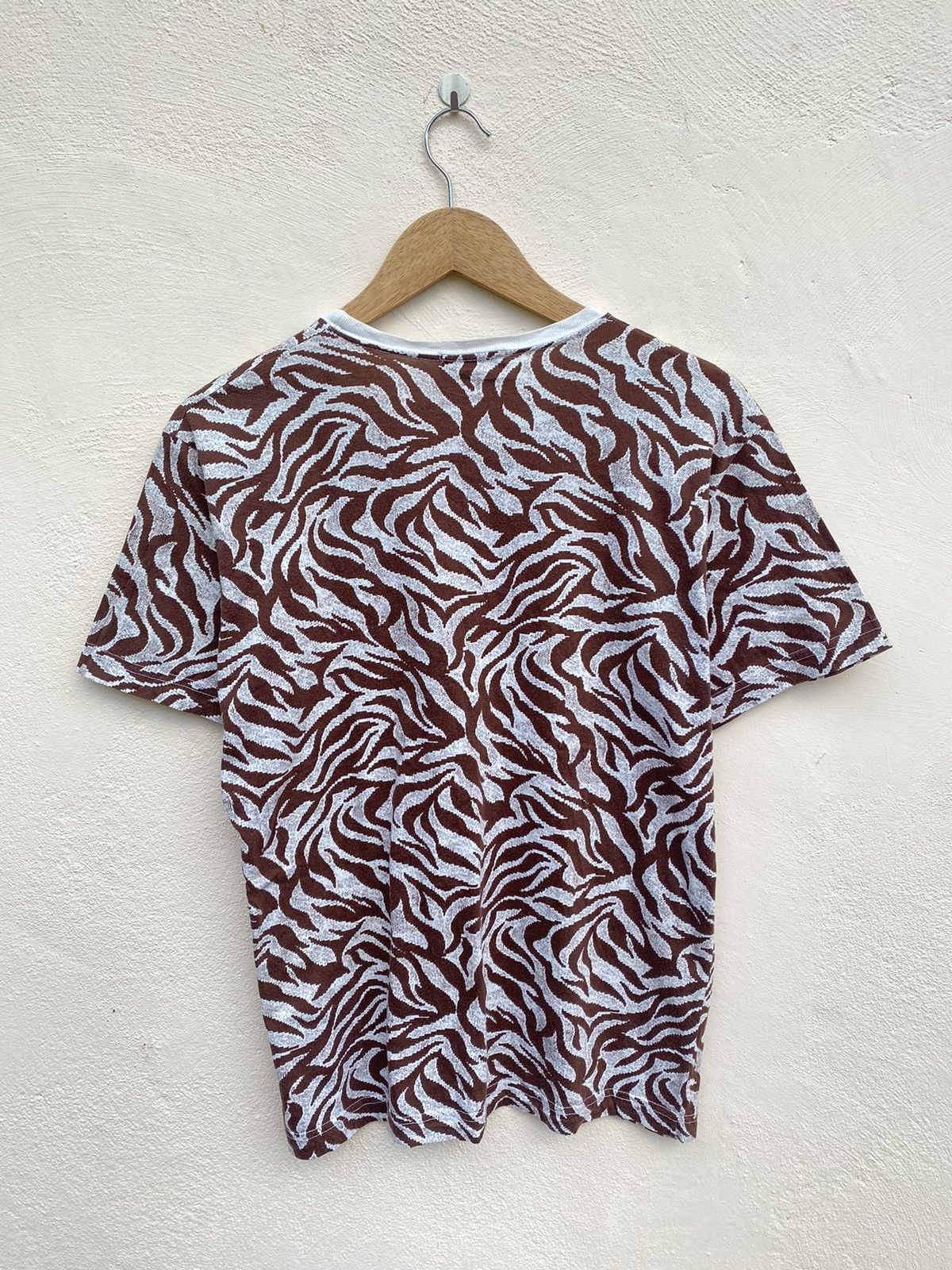 Fendi Vintage Fendi Abstract Motif Tee Size M / US 6-8 / IT 42-44 - 2 Thumbnail
