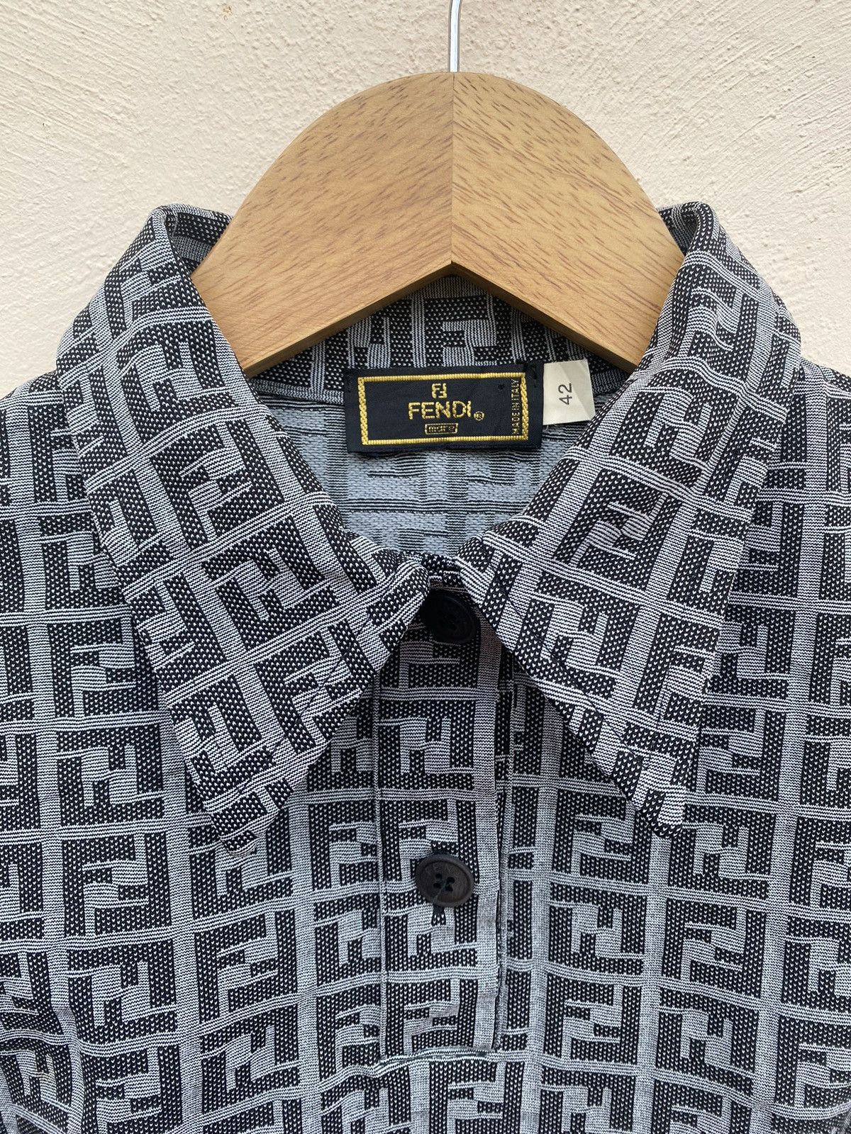 Fendi Vintage Fendi Zucca Polo Shirt Size XS / US 0-2 / IT 36-38 - 3 Thumbnail