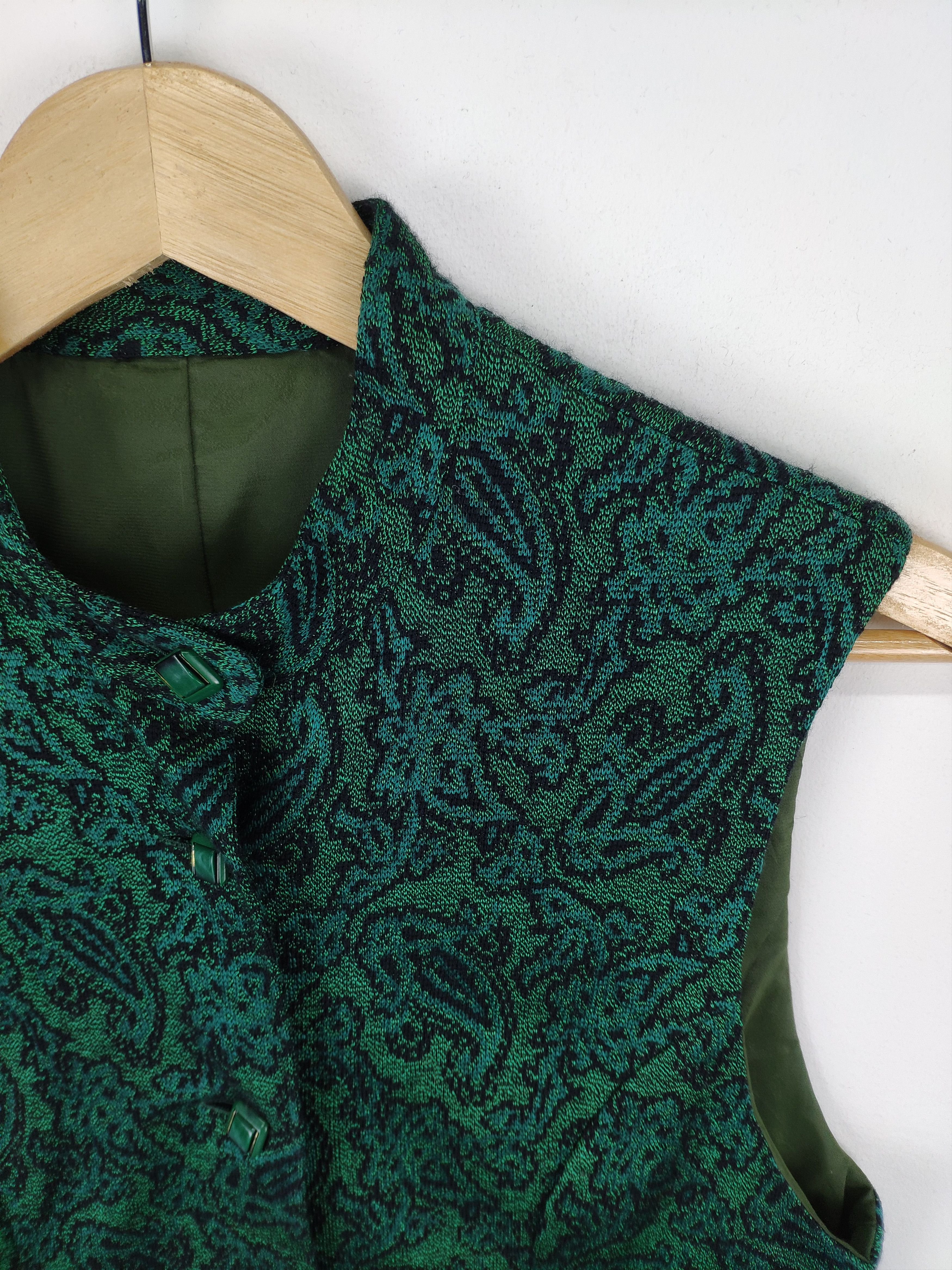 The Unbranded Brand × Vintage Vintage Vest Paisley Unbranded Size S / US 4 / IT 40 - 4 Thumbnail