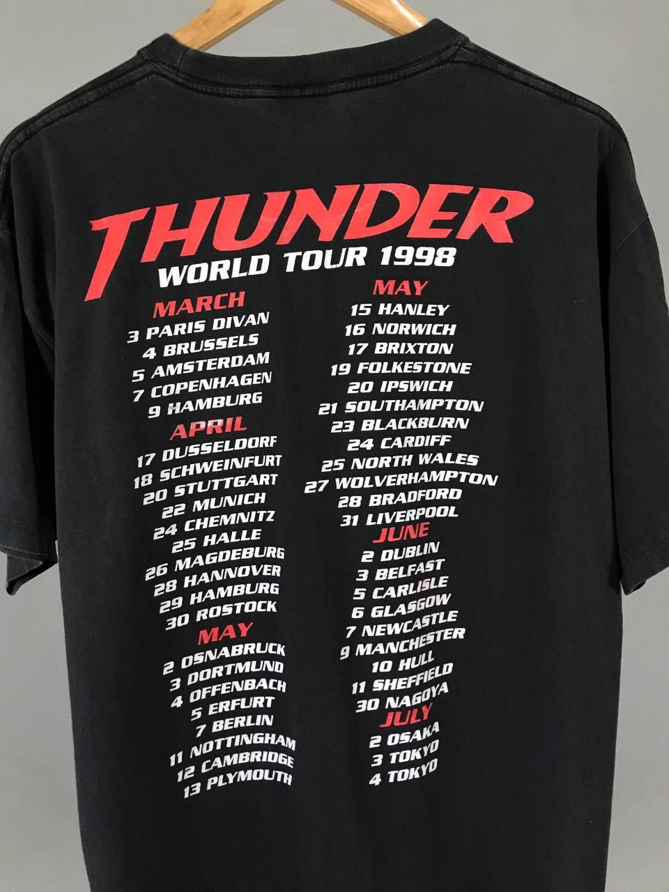 Band Tees × Vintage Thunder Live 1998 vintage hard rock band tour tee Size US L / EU 52-54 / 3 - 5 Thumbnail