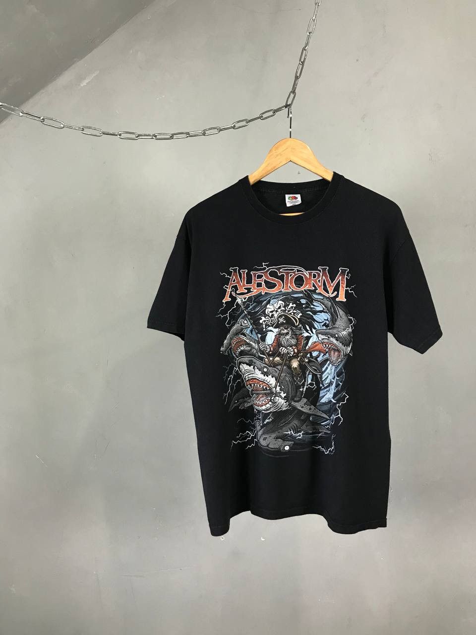 Band Tees Alestorm vintage rock band tee Size US L / EU 52-54 / 3 - 1 Thumbnail