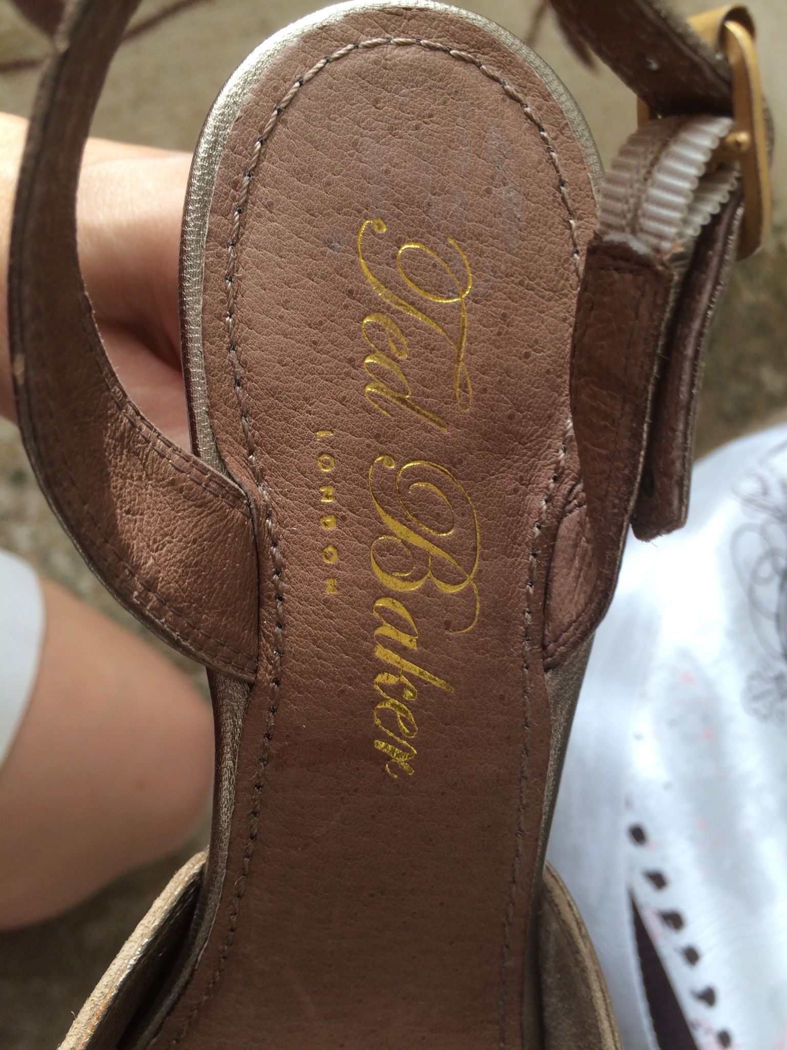Ted Baker Ted Baker Gold/Beige/Taupe Leather/Suede Heels Size US 8 / IT 38 - 5 Thumbnail