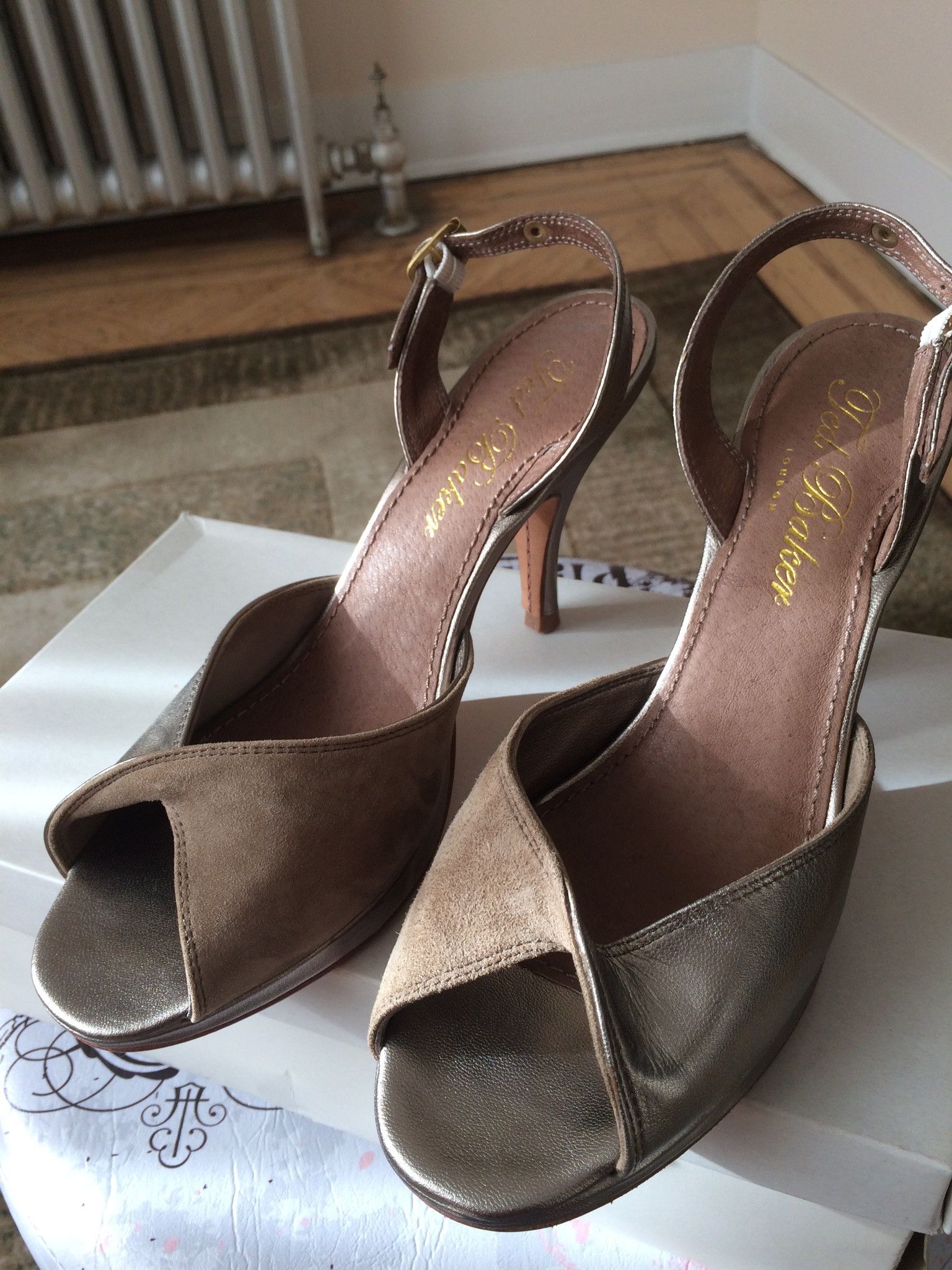 Ted Baker Ted Baker Gold/Beige/Taupe Leather/Suede Heels | Grailed