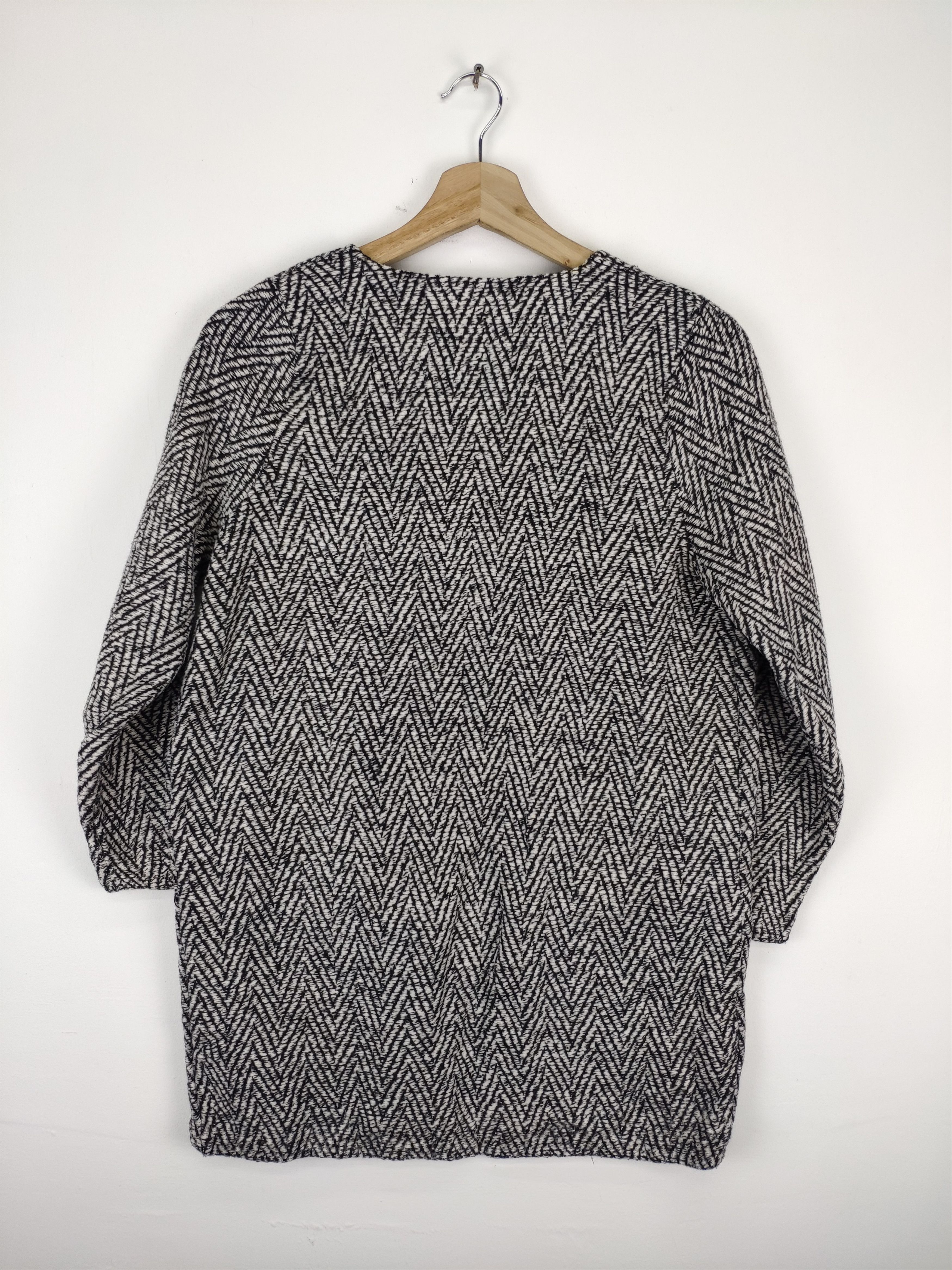 Japanese Brand × Vintage Vintage Knit Cardigan Zebra Striped Size S / US 4 / IT 40 - 2 Thumbnail