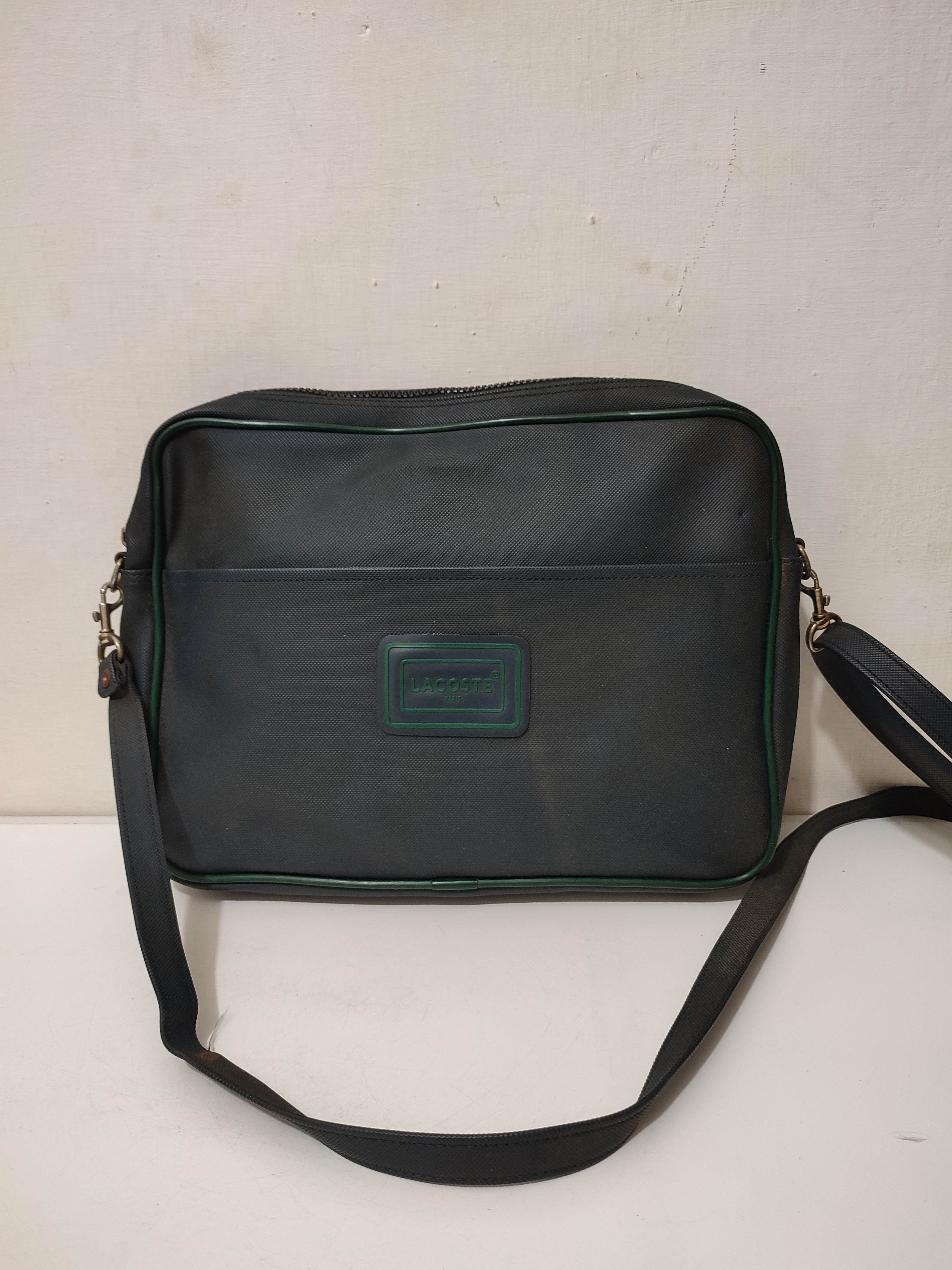 Lacoste × Vintage 🔥Vintage Lacoste Paris Sling Bag Big Logo design Size ONE SIZE - 13 Thumbnail