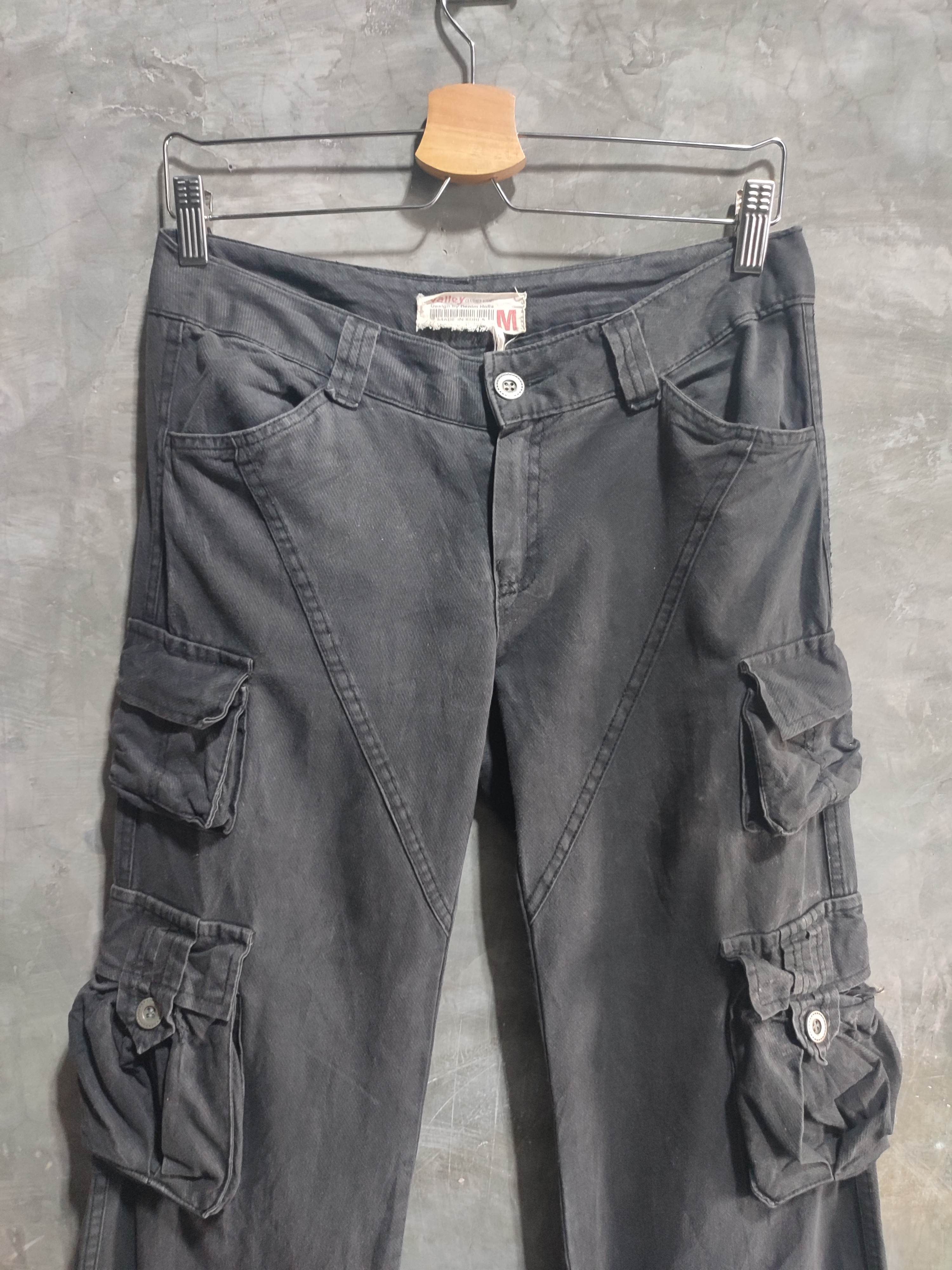 Designer 🔥Valley black wash Cargo 3D Multipocket Low rise Pants Size US 29 - 2 Thumbnail