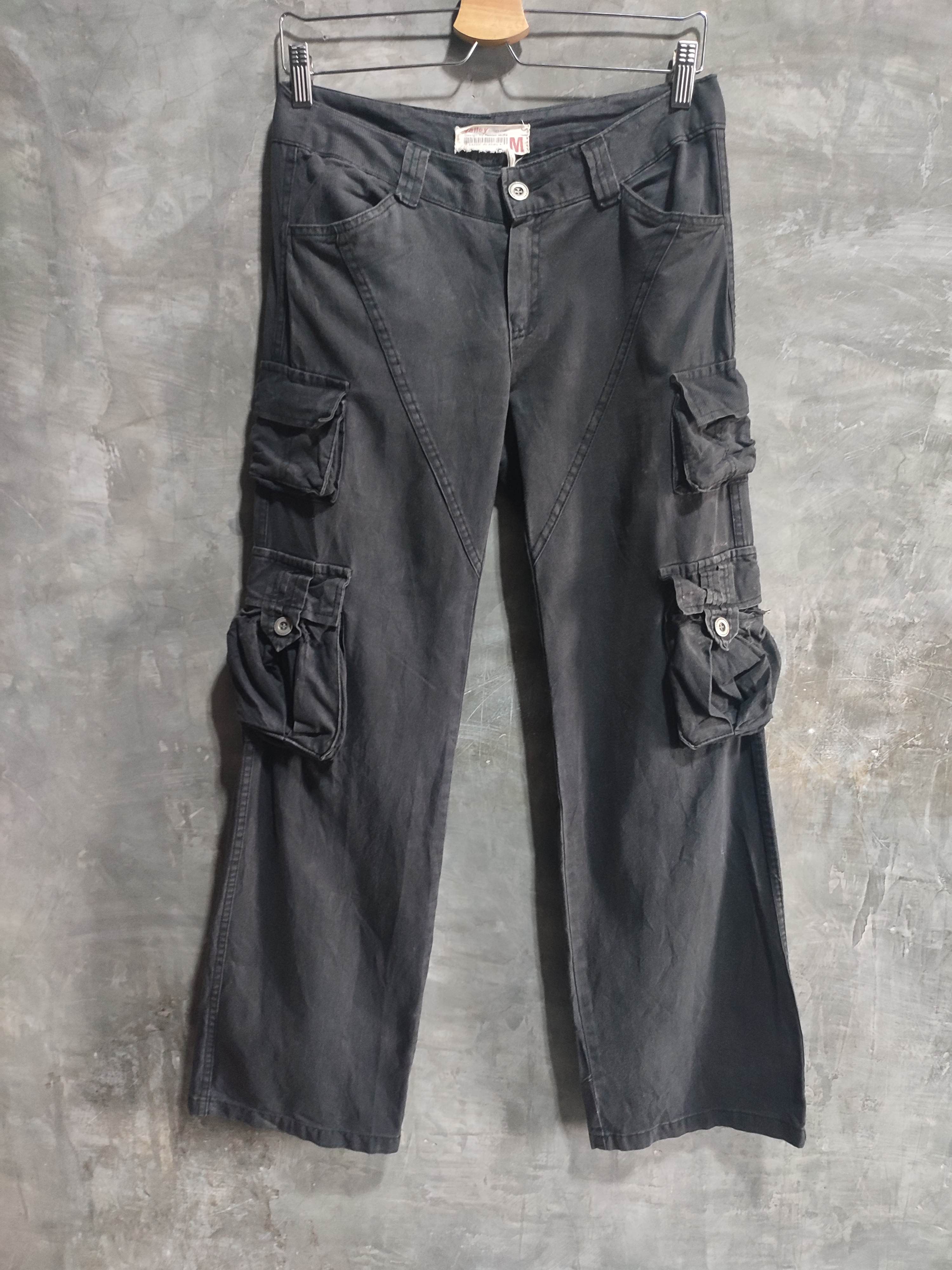 Designer 🔥Valley black wash Cargo 3D Multipocket Low rise Pants Size US 29 - 1 Thumbnail