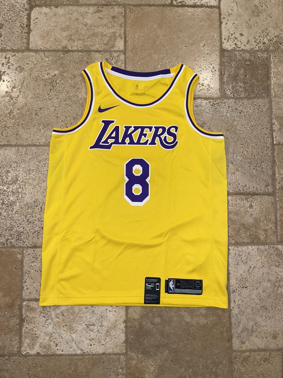 NBA Nike NBA Los Angeles Lakers Kobe Bryant Authentic Jersey Size US M / EU 48-50 / 2 - 3 Thumbnail