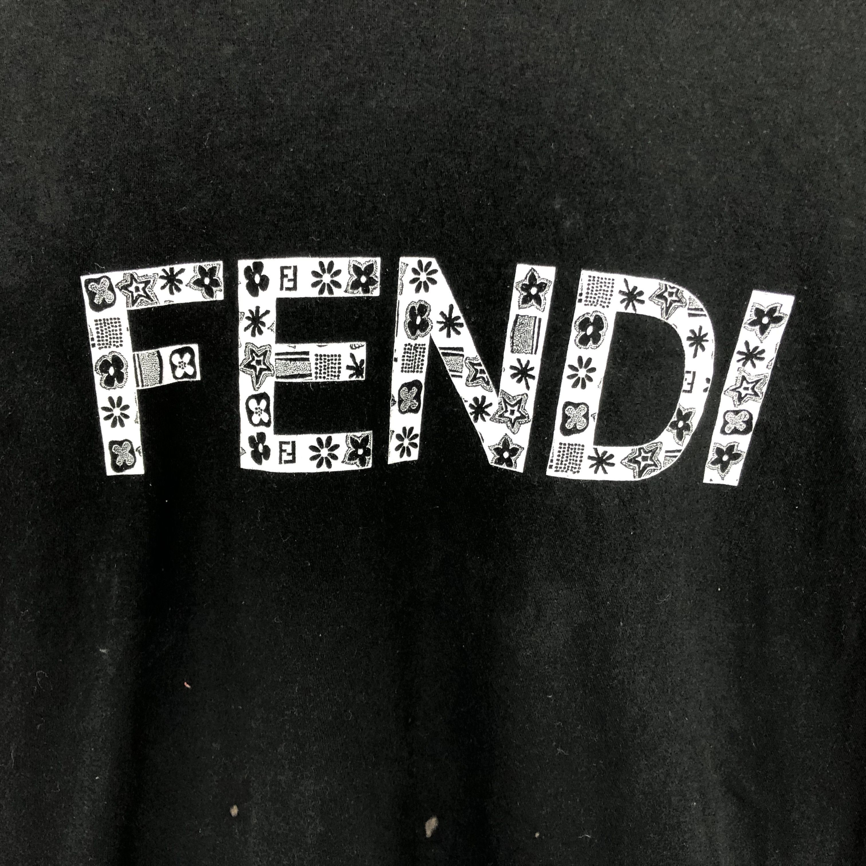 Fendi × Vintage Vintage Fendi Spell out Design Tshirt Size US M / EU 48-50 / 2 - 2 Thumbnail