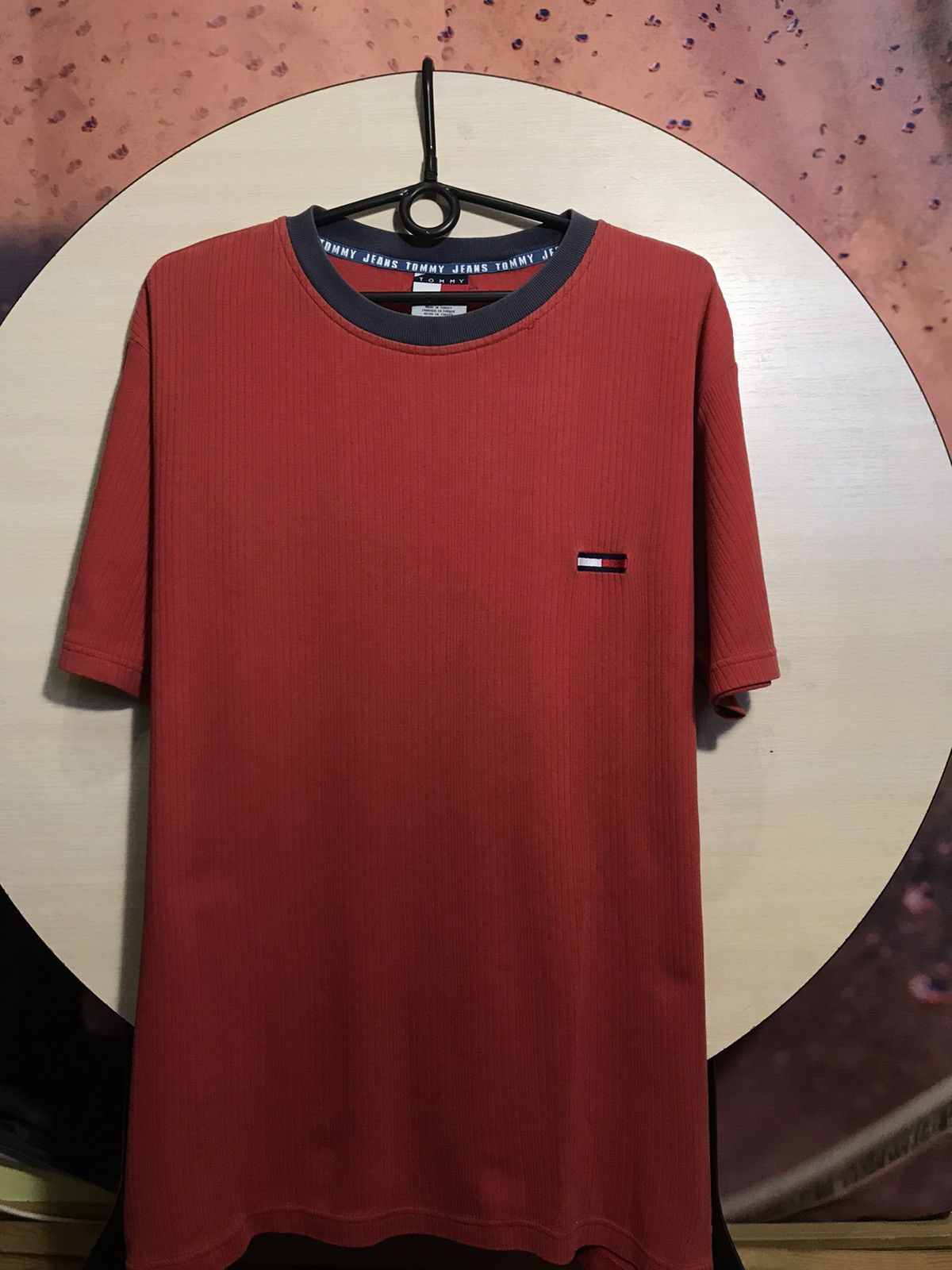 Tommy Hilfiger Vintage Tommy Hilfiger streetwear tee Size US L / EU 52-54 / 3 - 3 Thumbnail