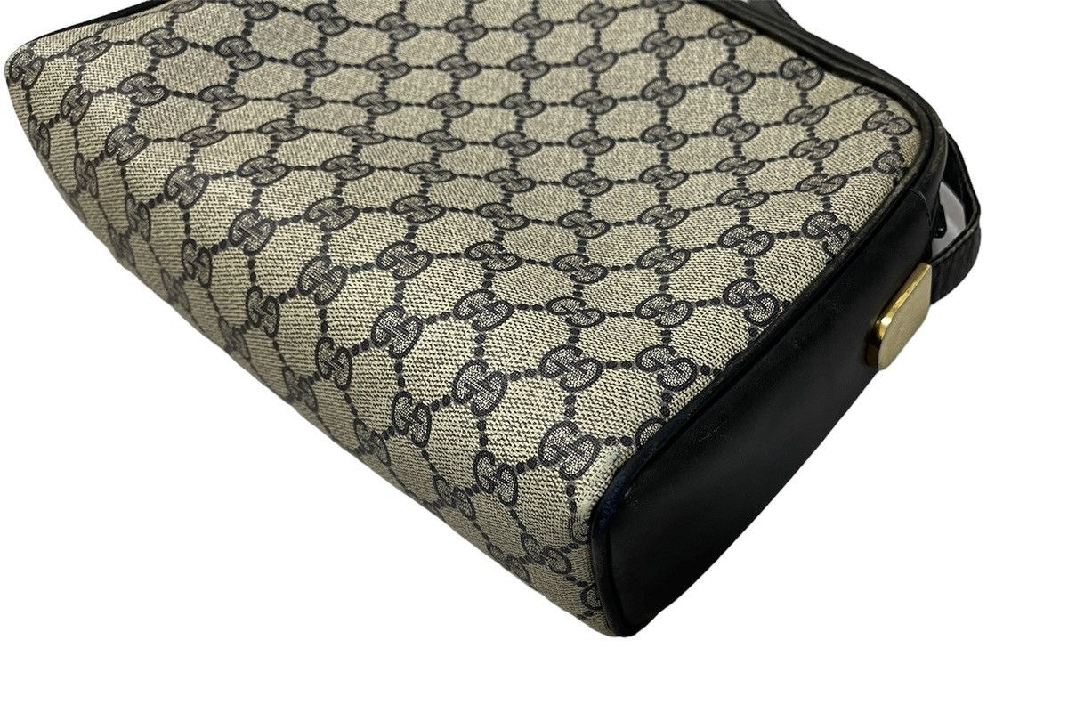 Gucci Vintage Gucci Sling/Crossbody Bag - Made in Italy Size ONE SIZE - 8 Thumbnail