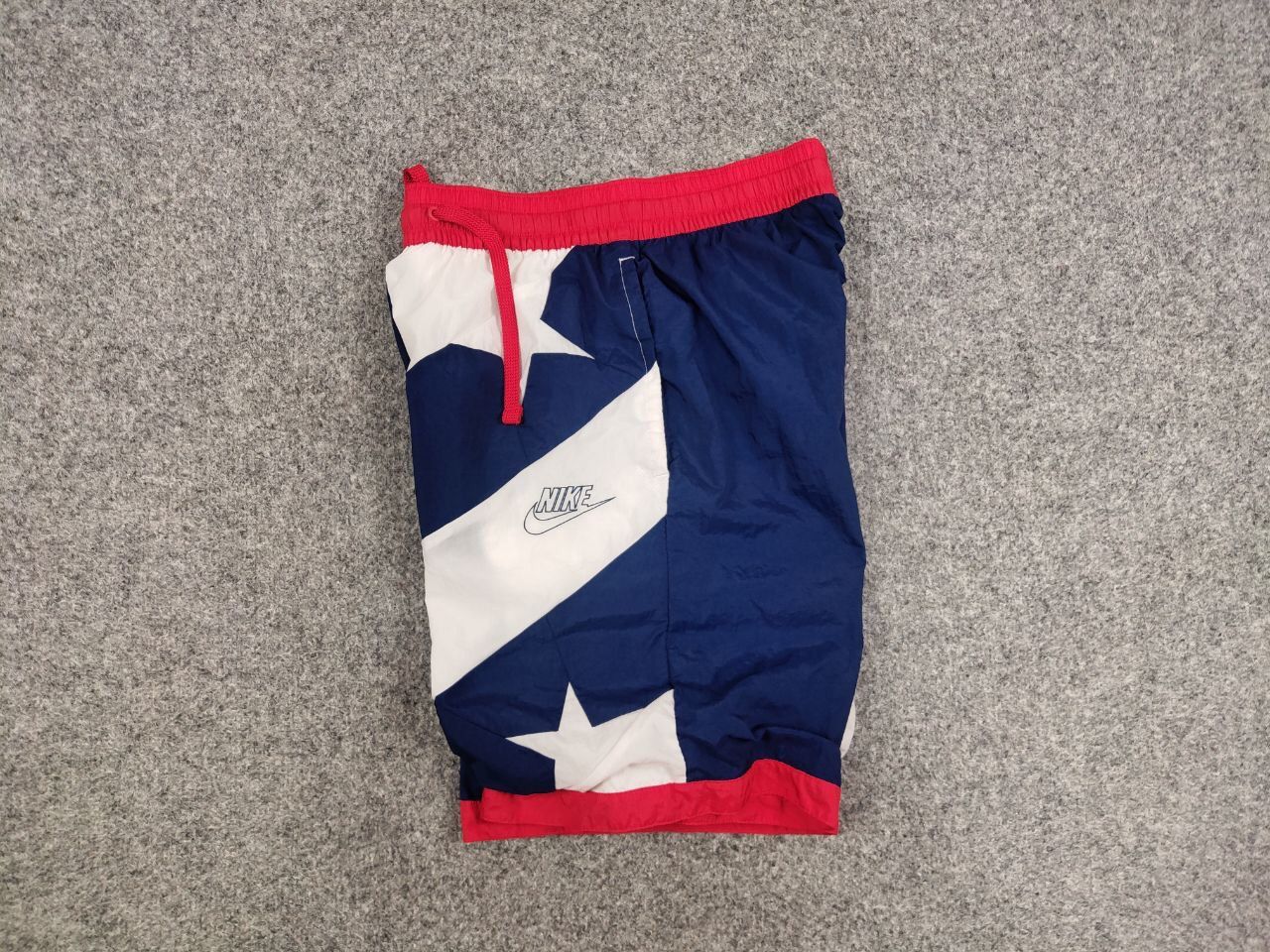 Nike Vintage Nike Logo Nylon Casual Shorts Y2K Style Size US 30 / EU 46 - 9 Thumbnail