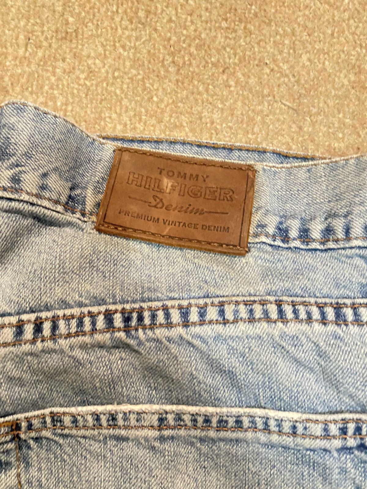 Tommy Hilfiger Tommy Hilfiger Jeans Size US 36 / EU 52 - 2 Thumbnail