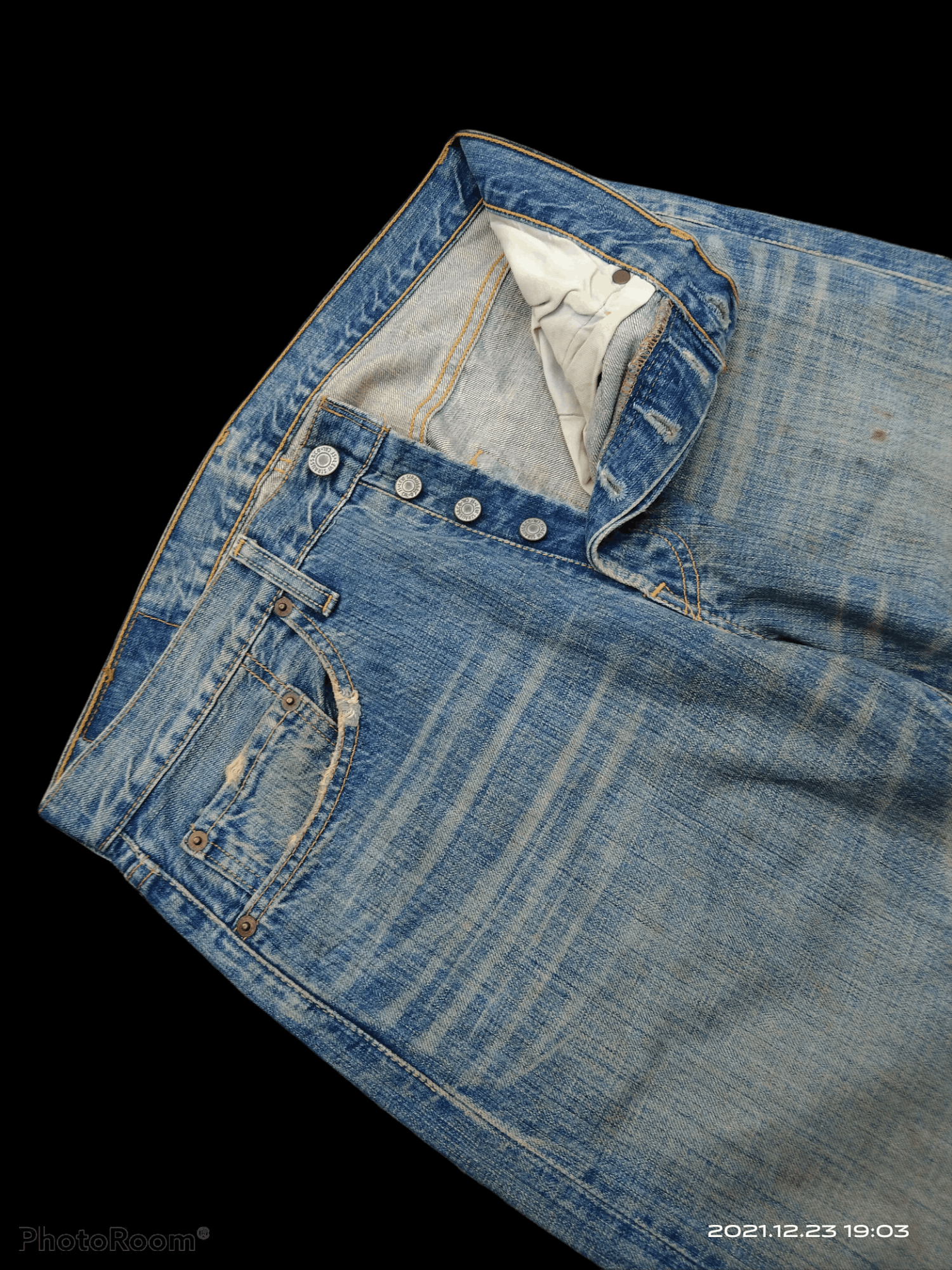 Levi's Vintage Clothing DISTRESSED VINTAGE LEVIS 501 DENIM PANTS Size US 32 / EU 48 - 5 Thumbnail