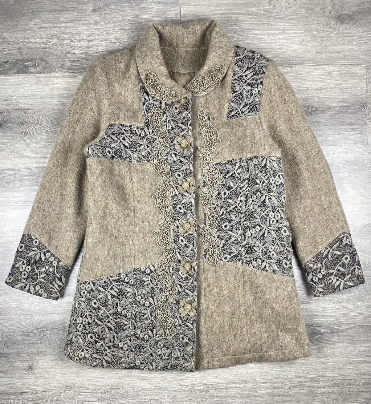 Japanese Brand Bi Bi Tokyo Wool Jacket Flowered Sashiko Coats Button Up Size M / US 6-8 / IT 42-44 - 1 Thumbnail