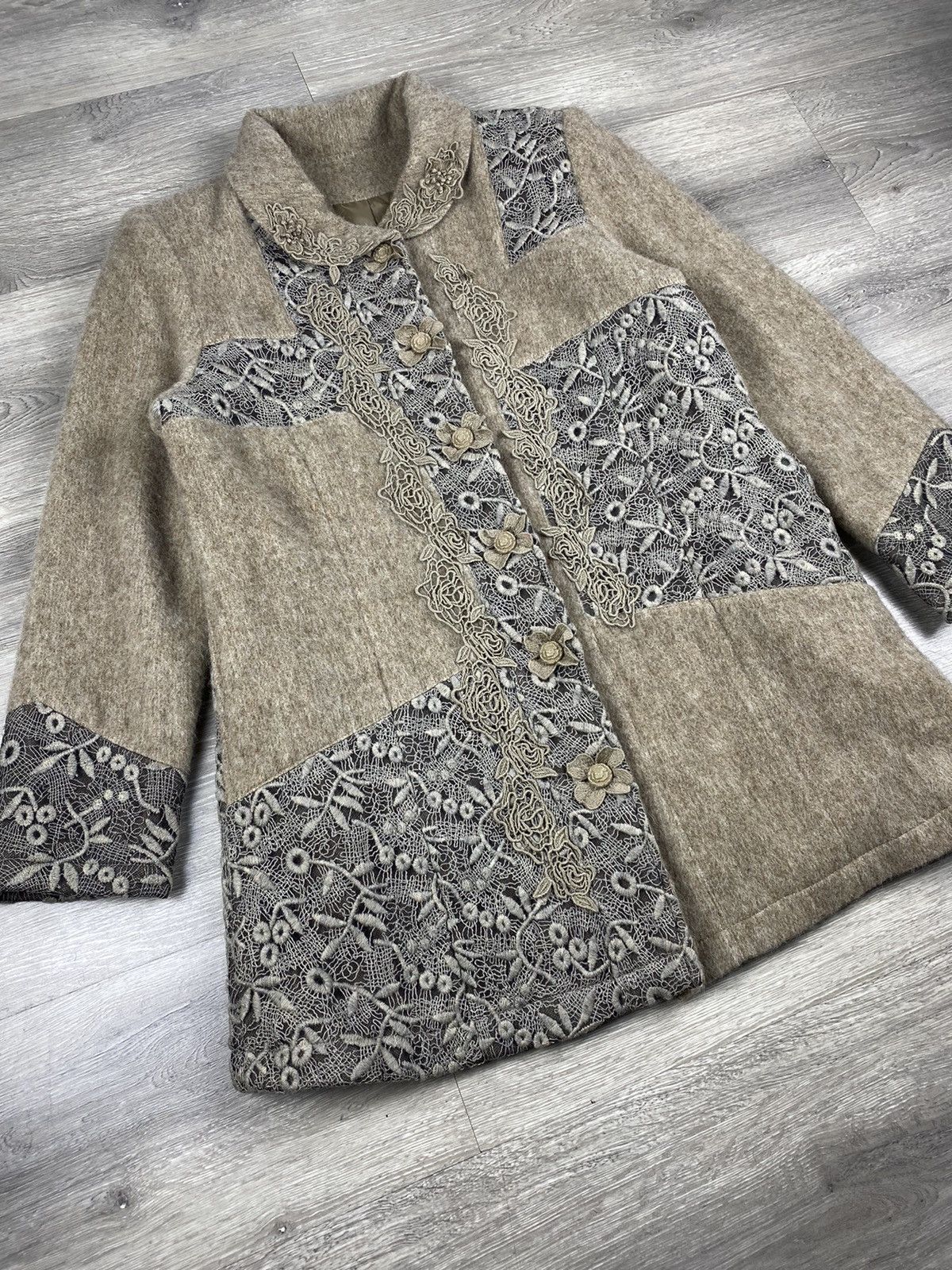 Japanese Brand Bi Bi Tokyo Wool Jacket Flowered Sashiko Coats Button Up Size M / US 6-8 / IT 42-44 - 2 Thumbnail
