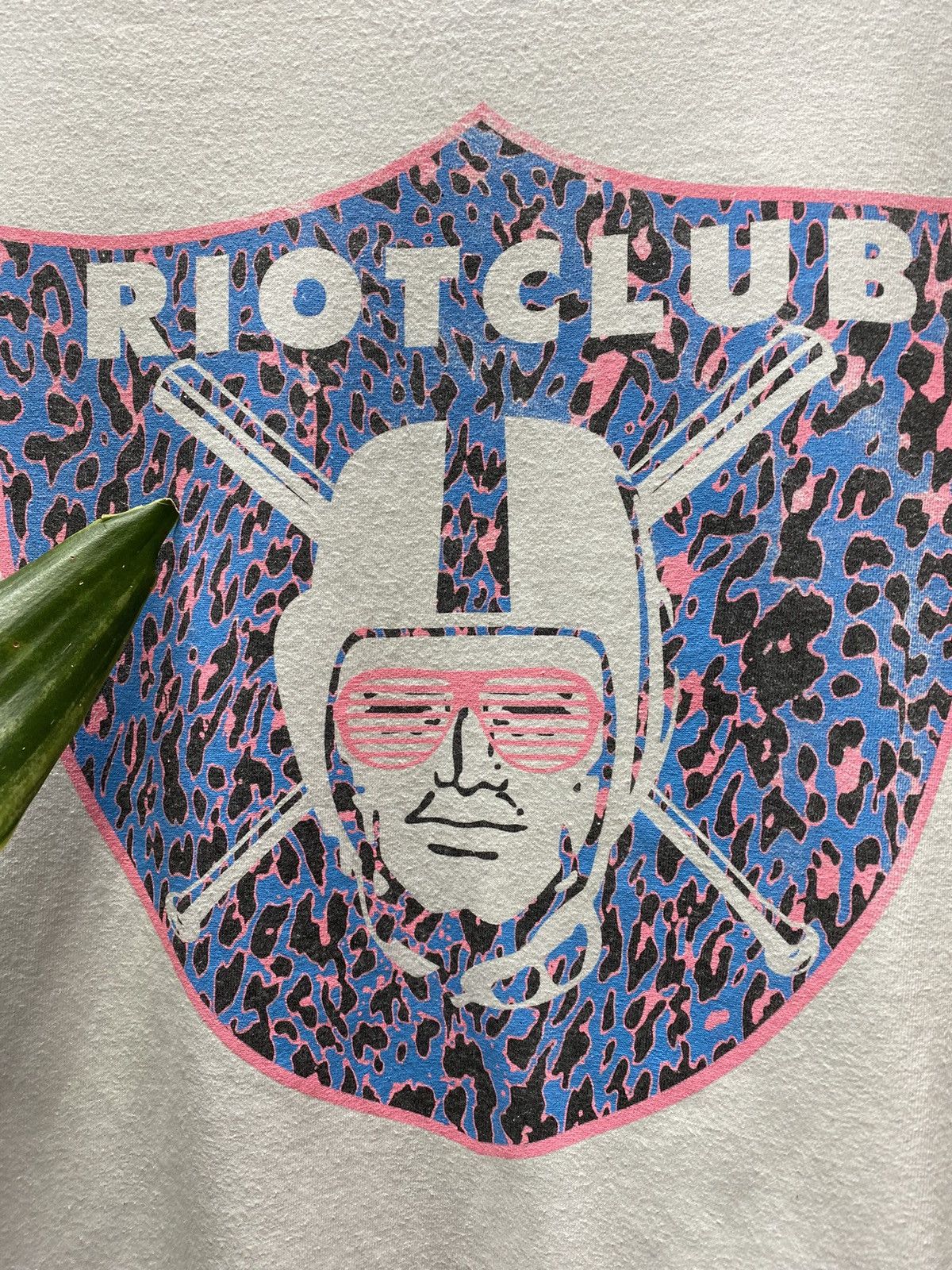 NFL The Riot Club Raiders Logo T Shirt Size US XL / EU 56 / 4 - 8 Thumbnail