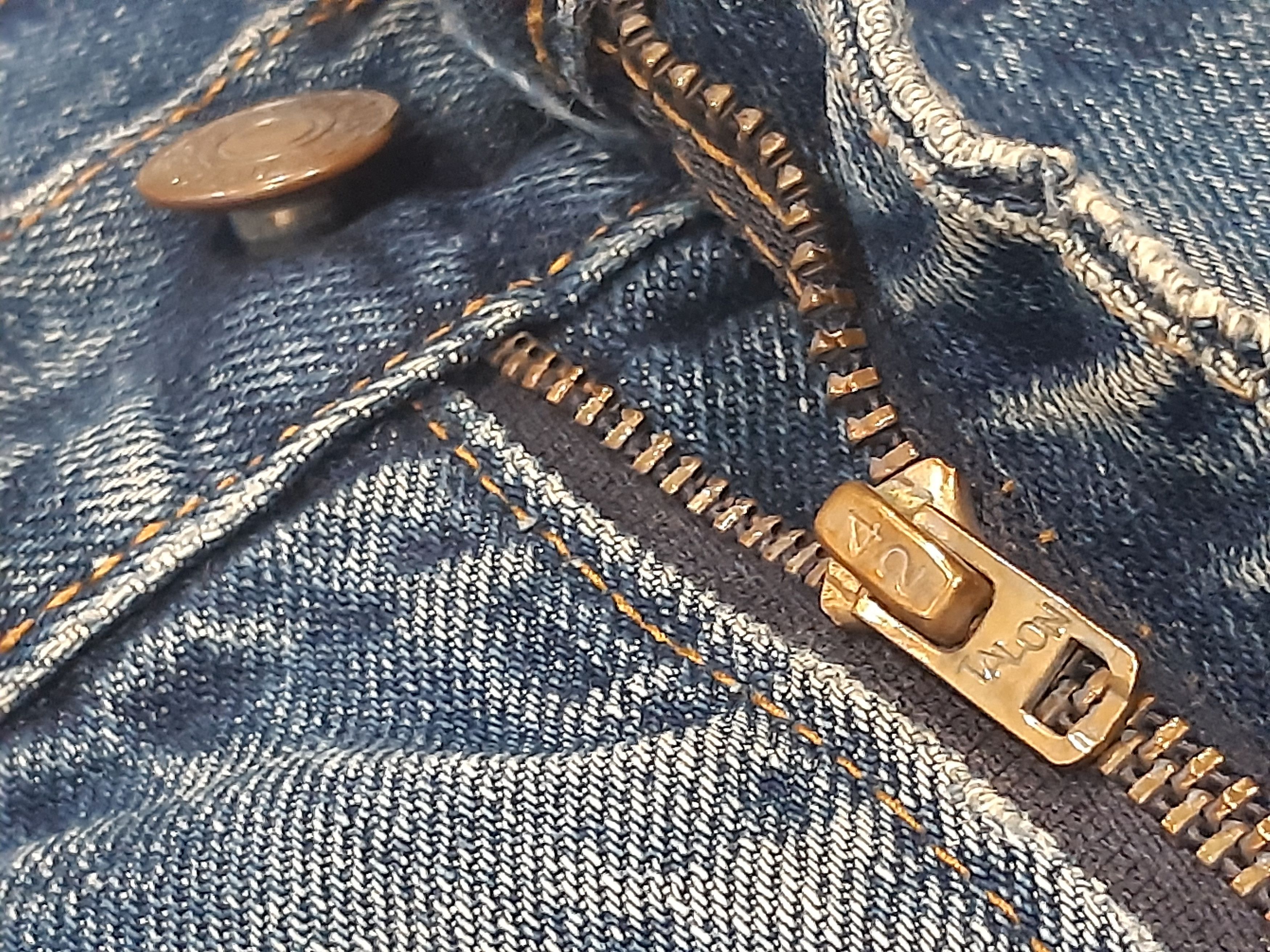Levi's Levis 646 Bell Bottom Flare Jeans B.E Orange Tab Talon #4 Size US 37 - 7 Thumbnail